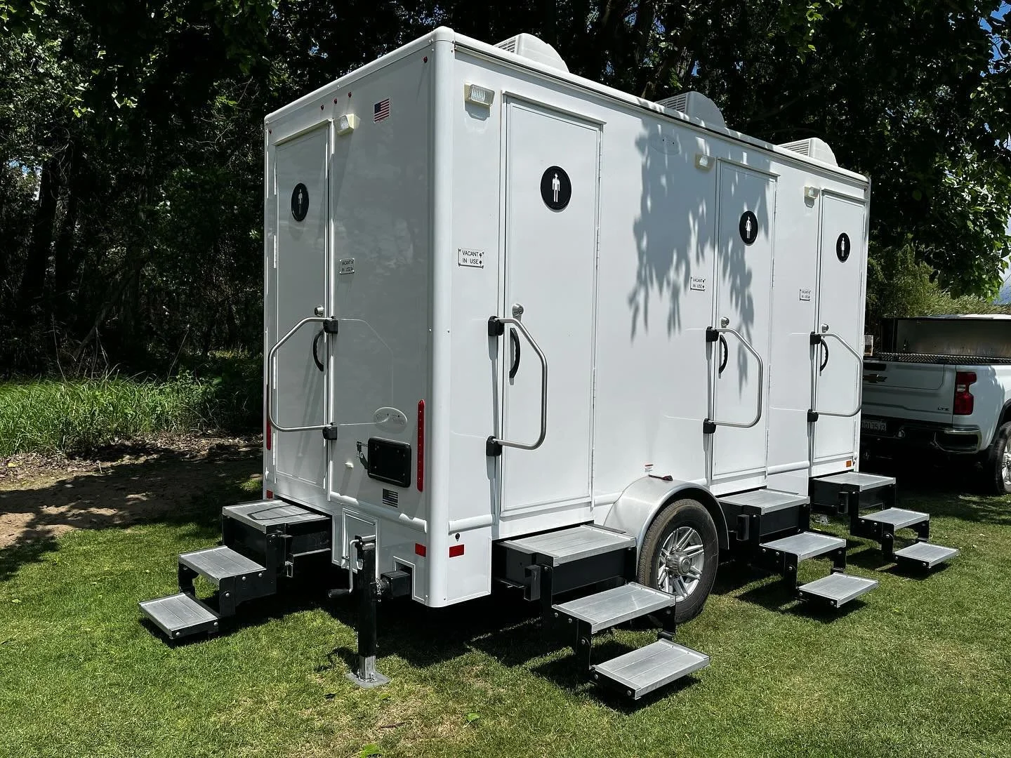 Another slammed weekend! Not a bit mad about it either! 7 more weeks of crazy season and I love every bit of it! Sincerely appreciate all of our customers, most of them use us over and over again! A few pics from this weekend. We get to go to some co