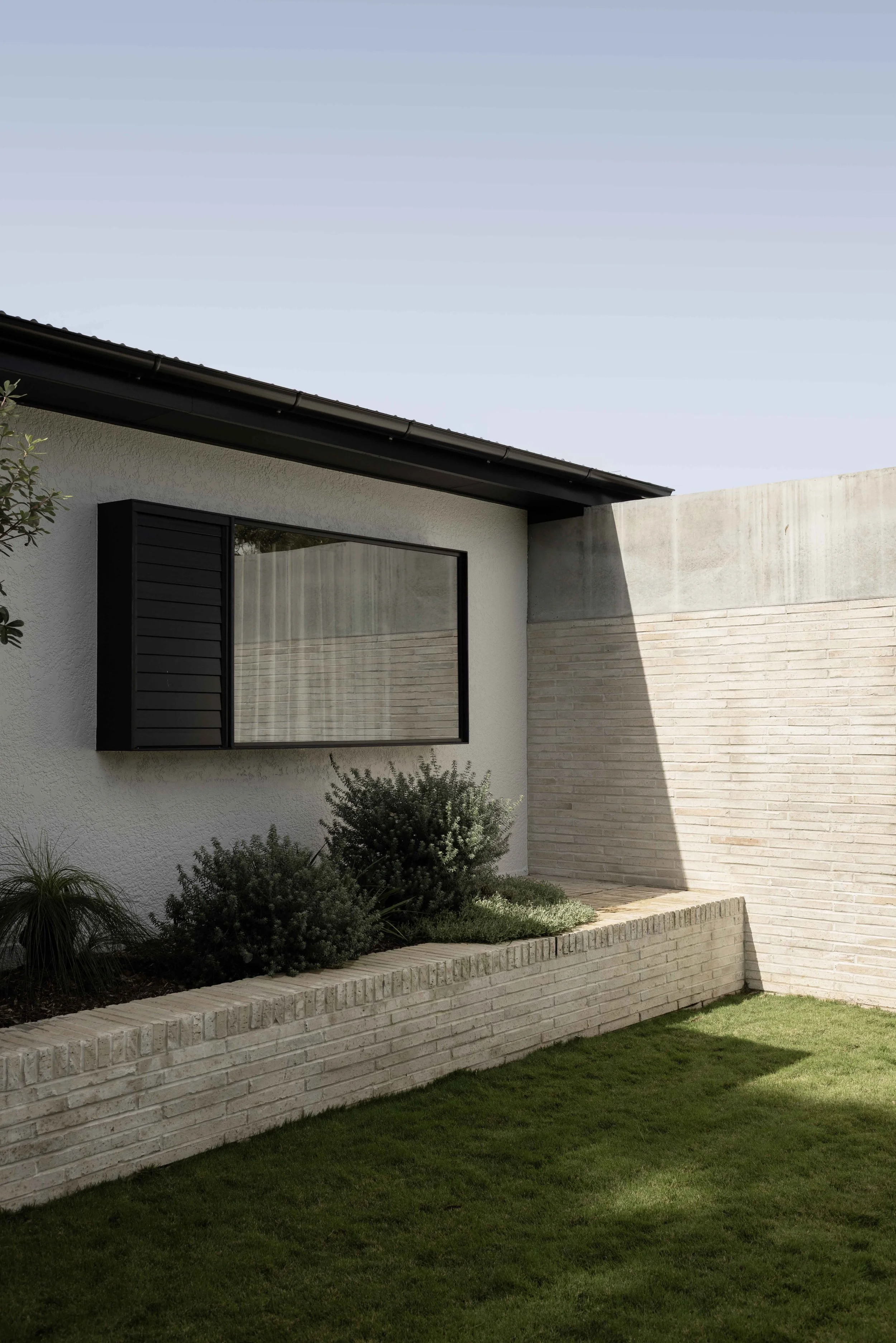 FB_BANKS_Exteriors_LR_27.jpg