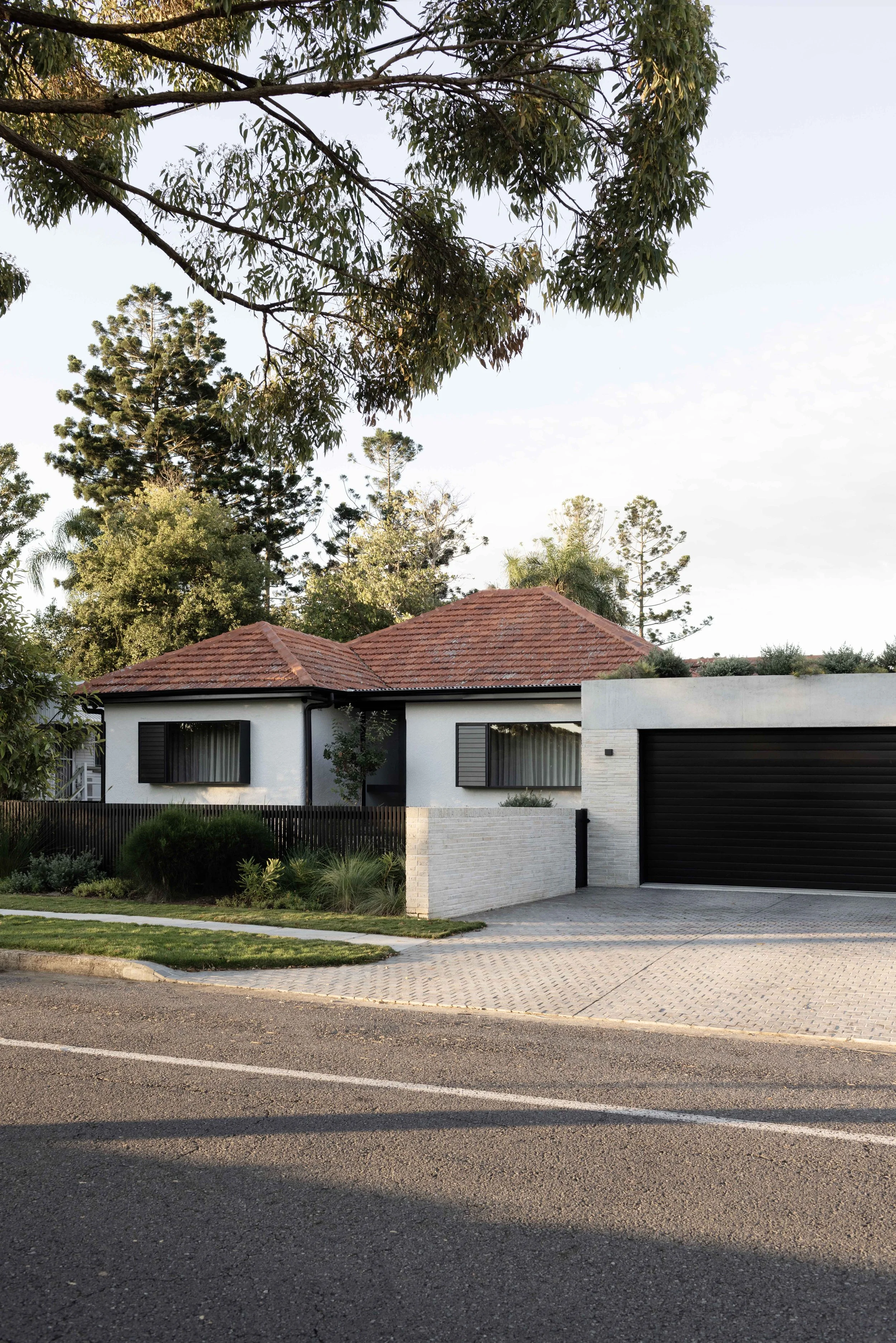 FB_BANKS_Exteriors_LR_28.jpg