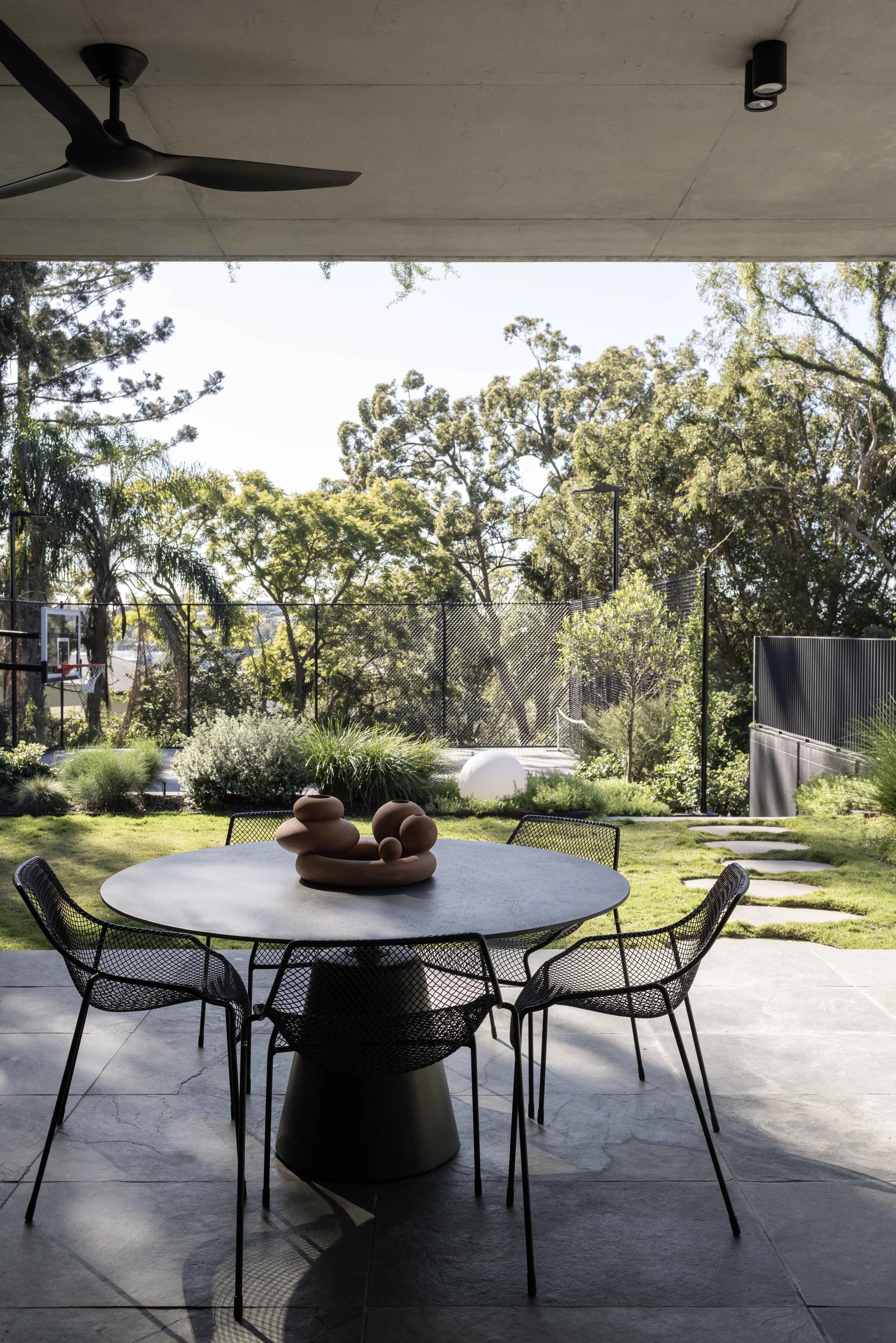FB_BANKS_Exteriors_LR_06.jpg