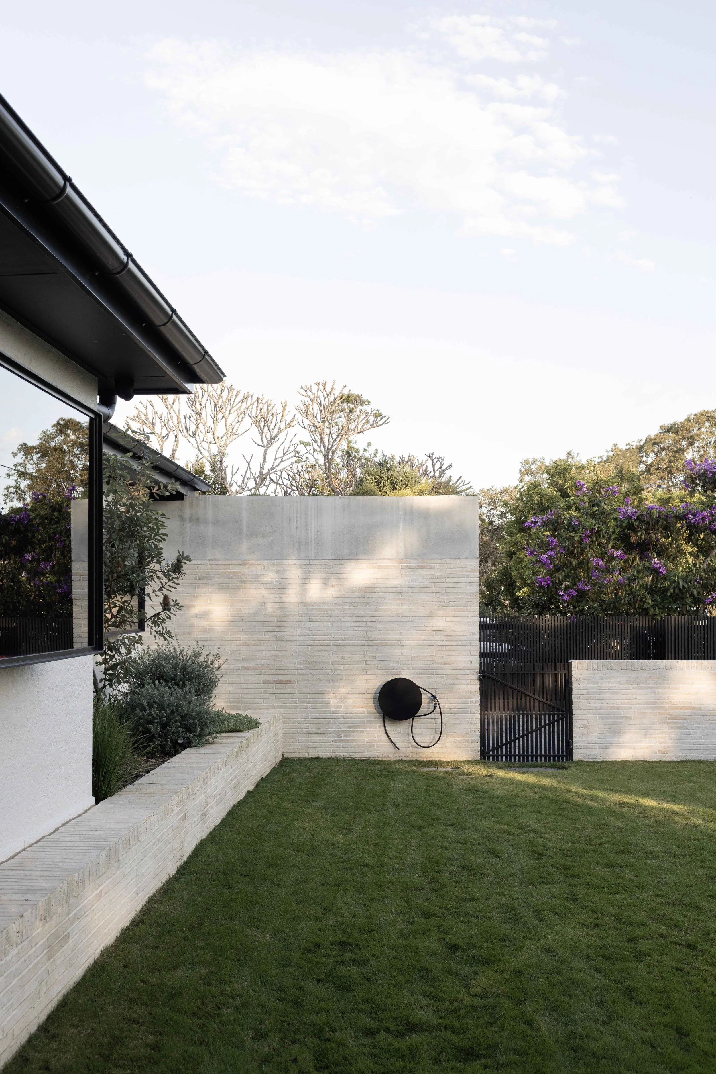 FB_BANKS_Exteriors_LR_26.jpg