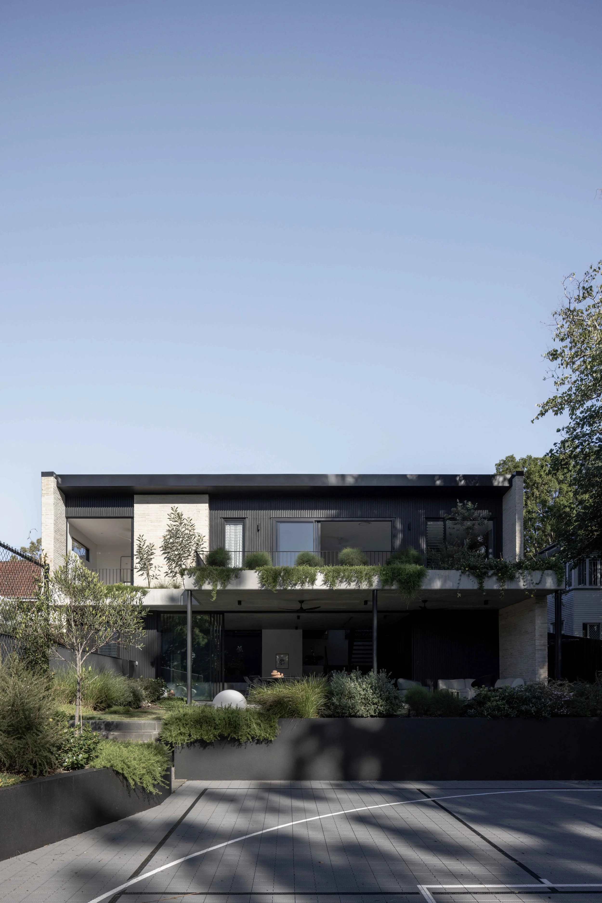 FB_BANKS_Exteriors_LR_02.jpg