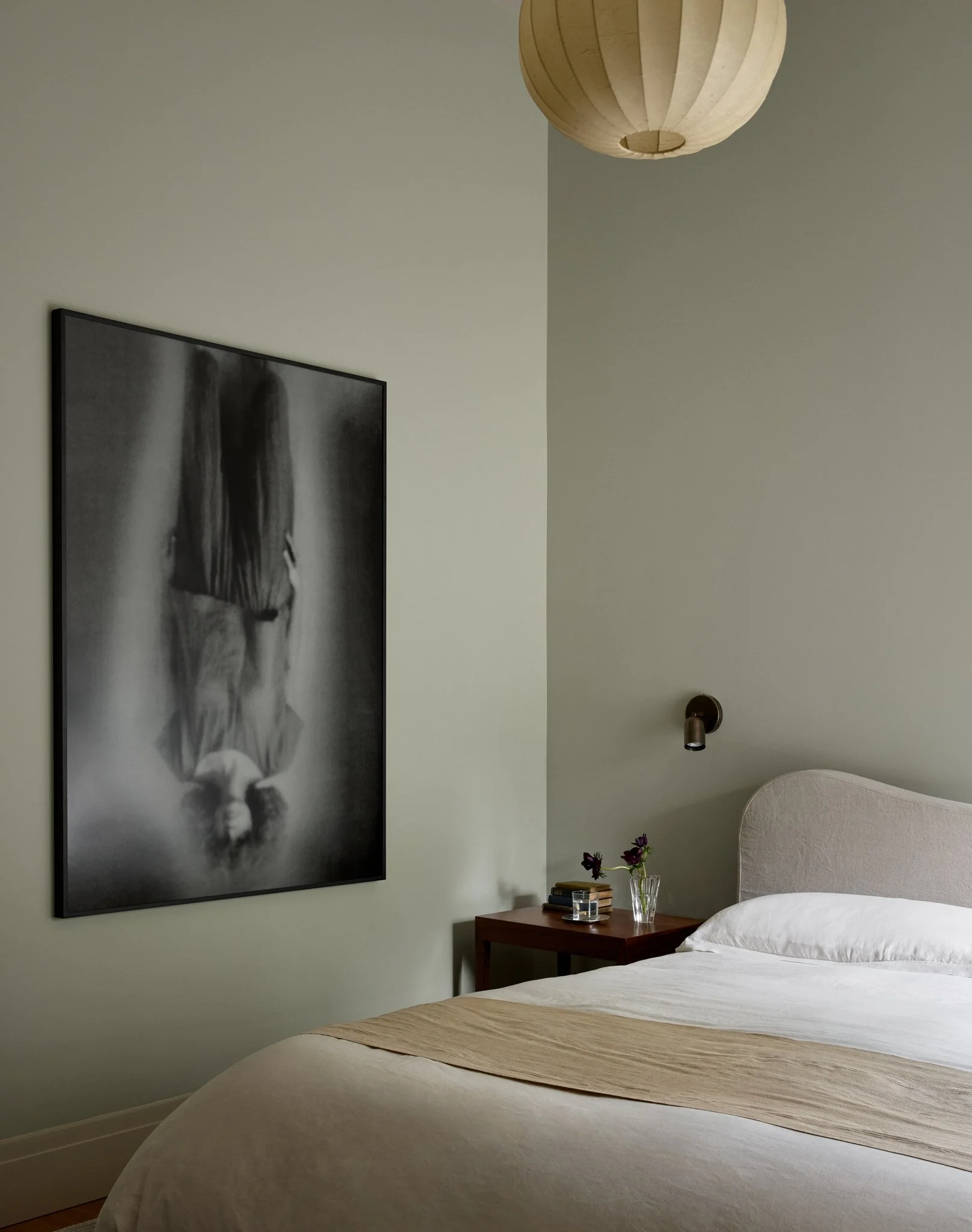 GuestBed1_351.jpg