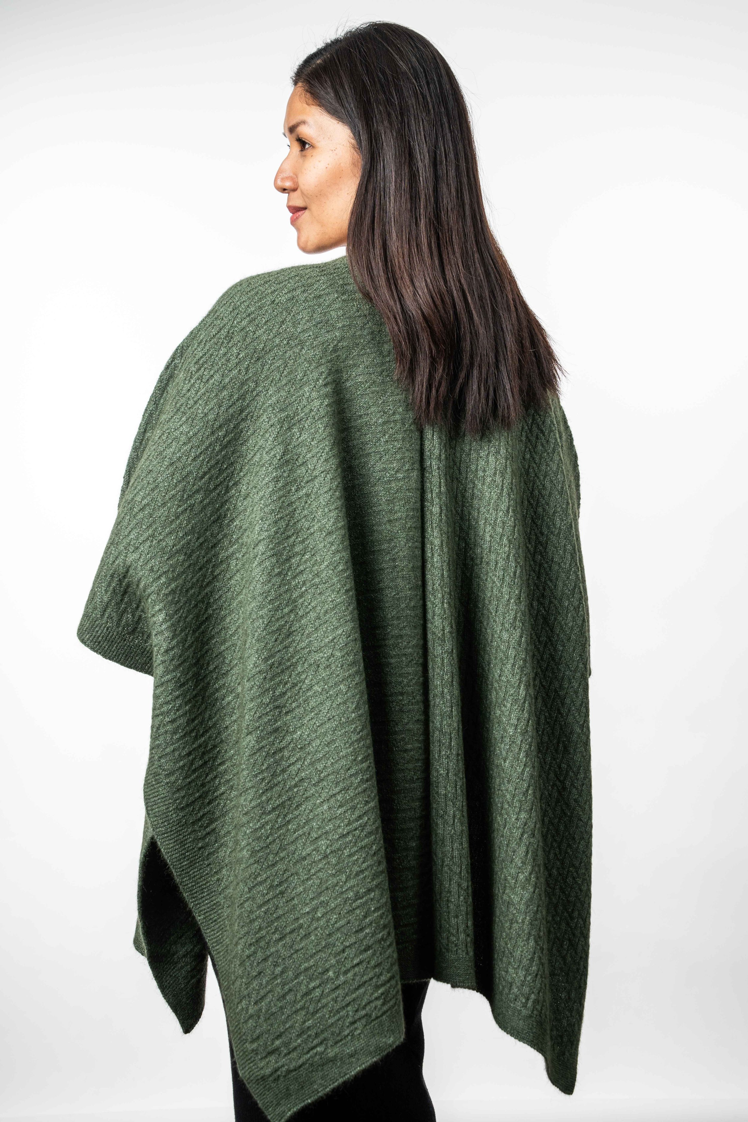 KO553-MOSS-BACK-VIEW.jpg