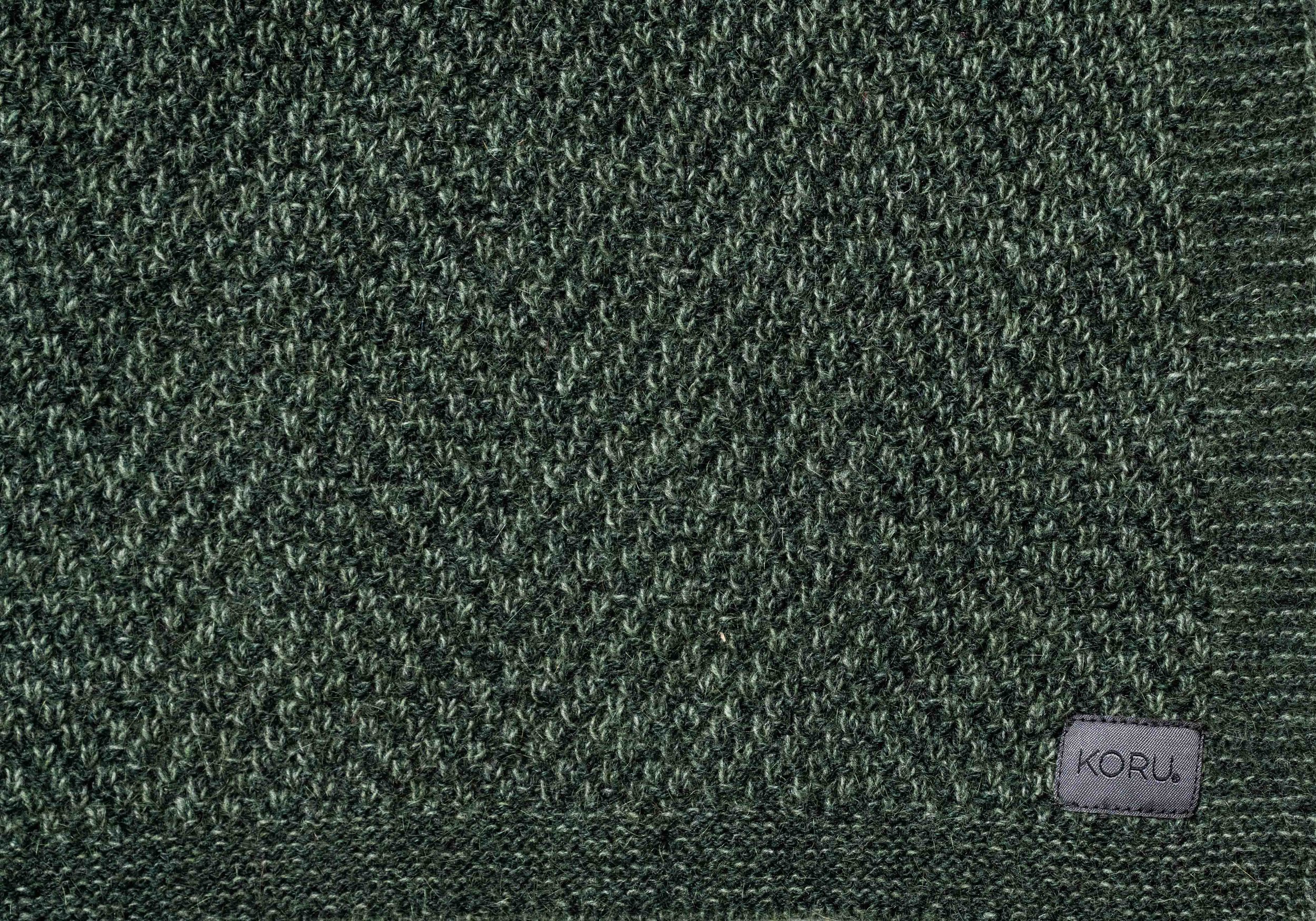 KO966 Moss dark green swatch copy.jpg