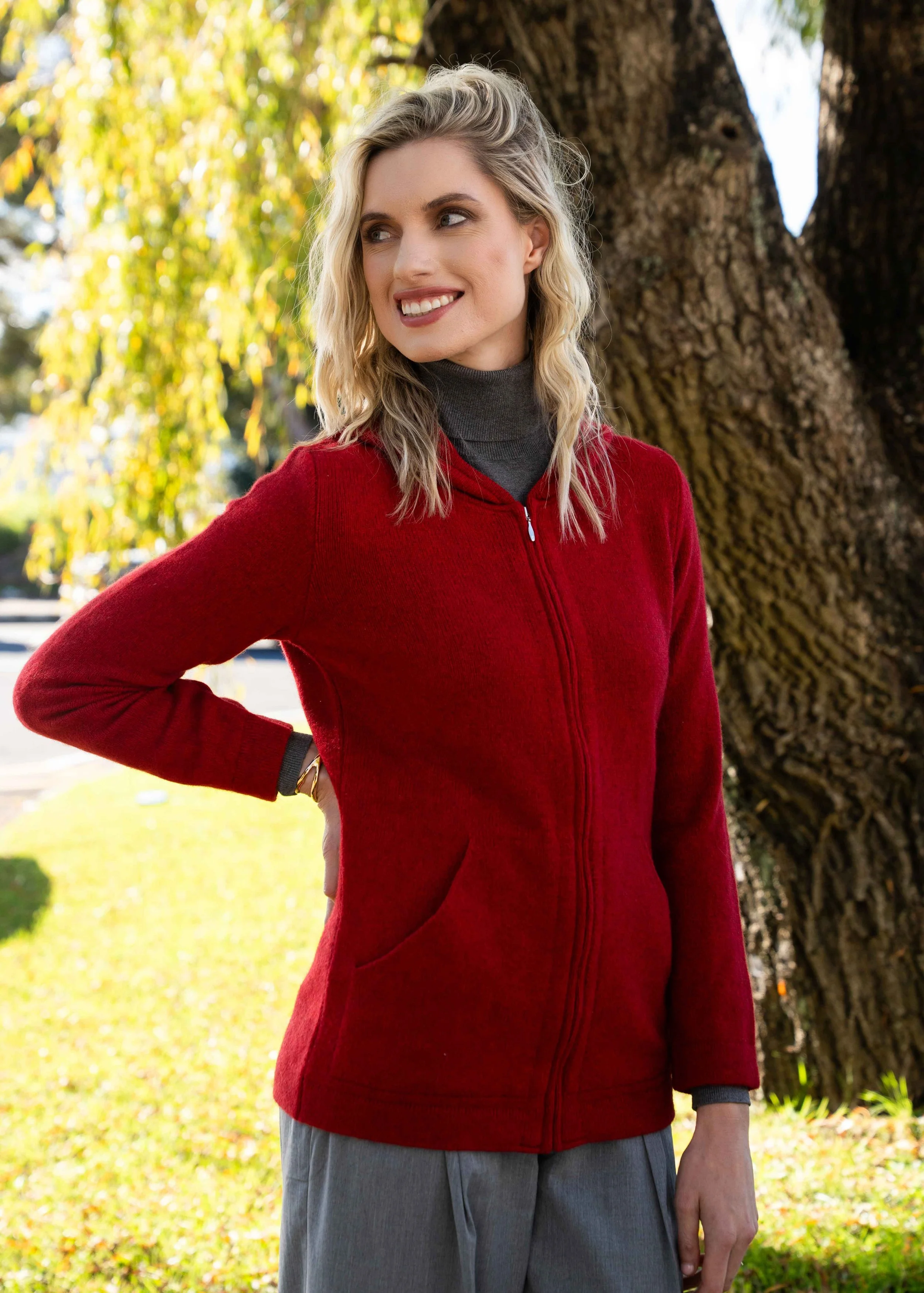 TR1024-Scarlet-1.jpg