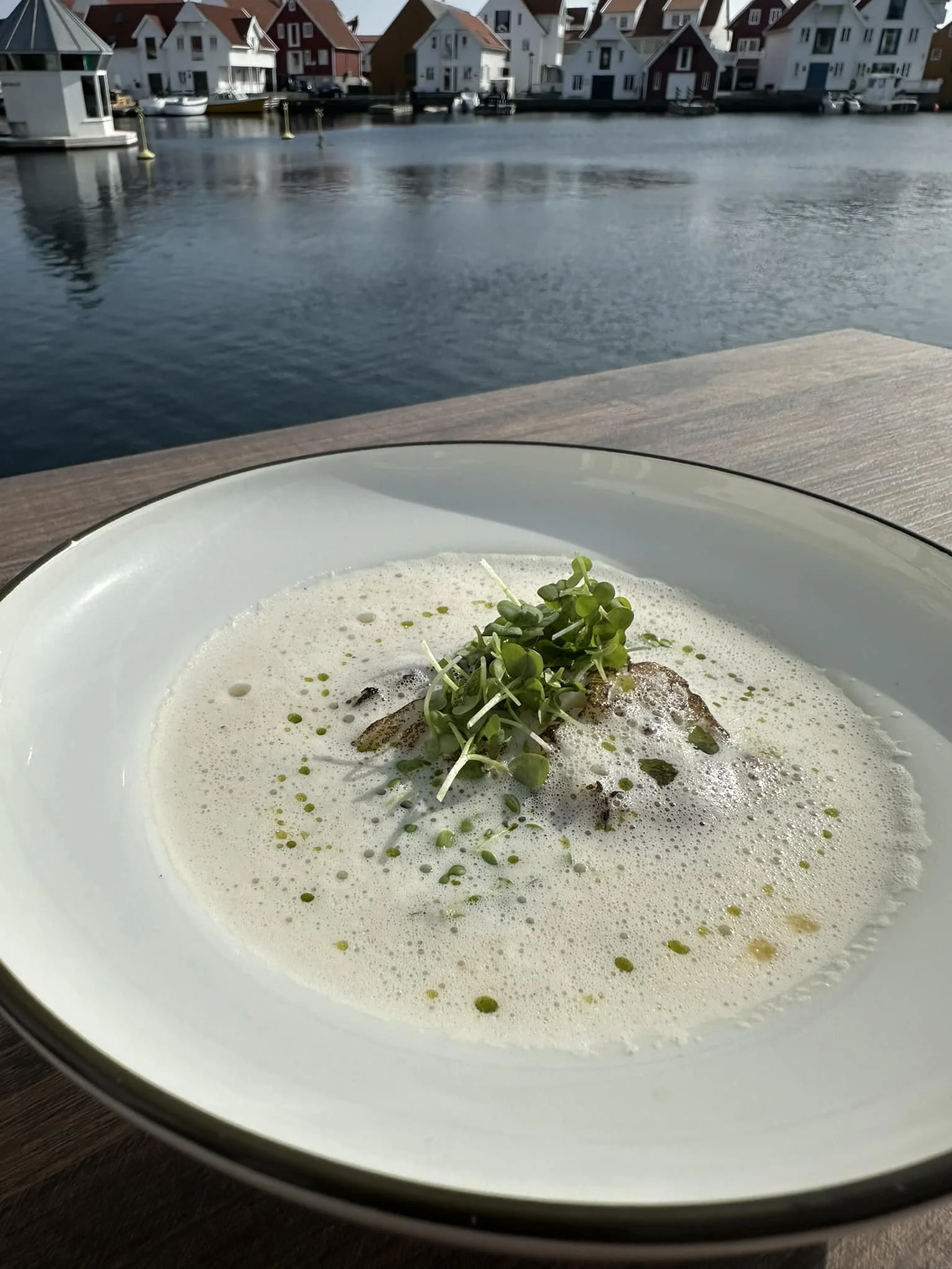 Blaskjell Havn Hotell.jpeg