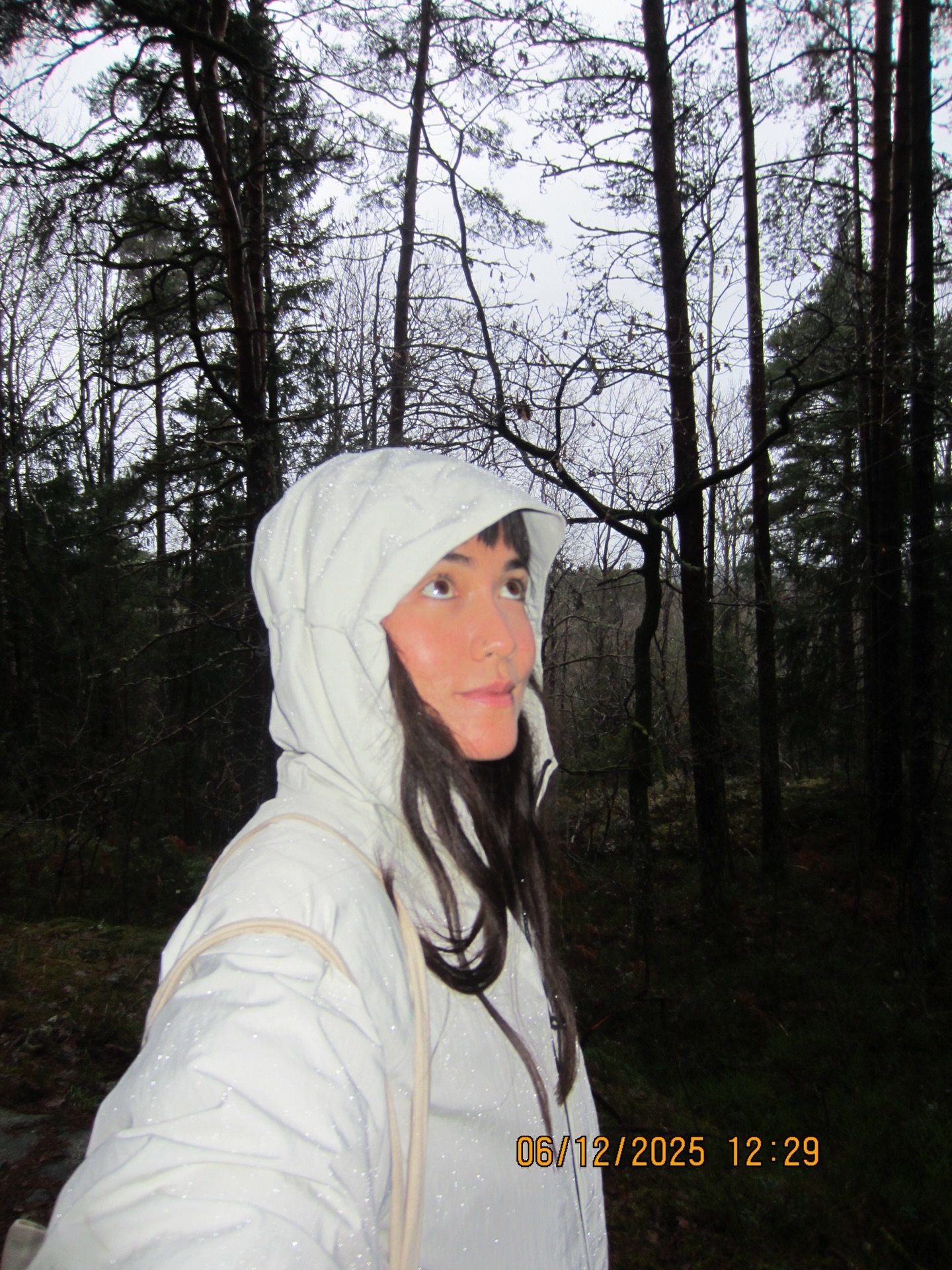 Day 6: The Presence Walk Ritual

A walk outside where you move in silence, without distractions. No headphones. No notifications. No input, besides from your surroundings🌲

Everytime I do this, especially in nature, my intuition gets clearer, and my