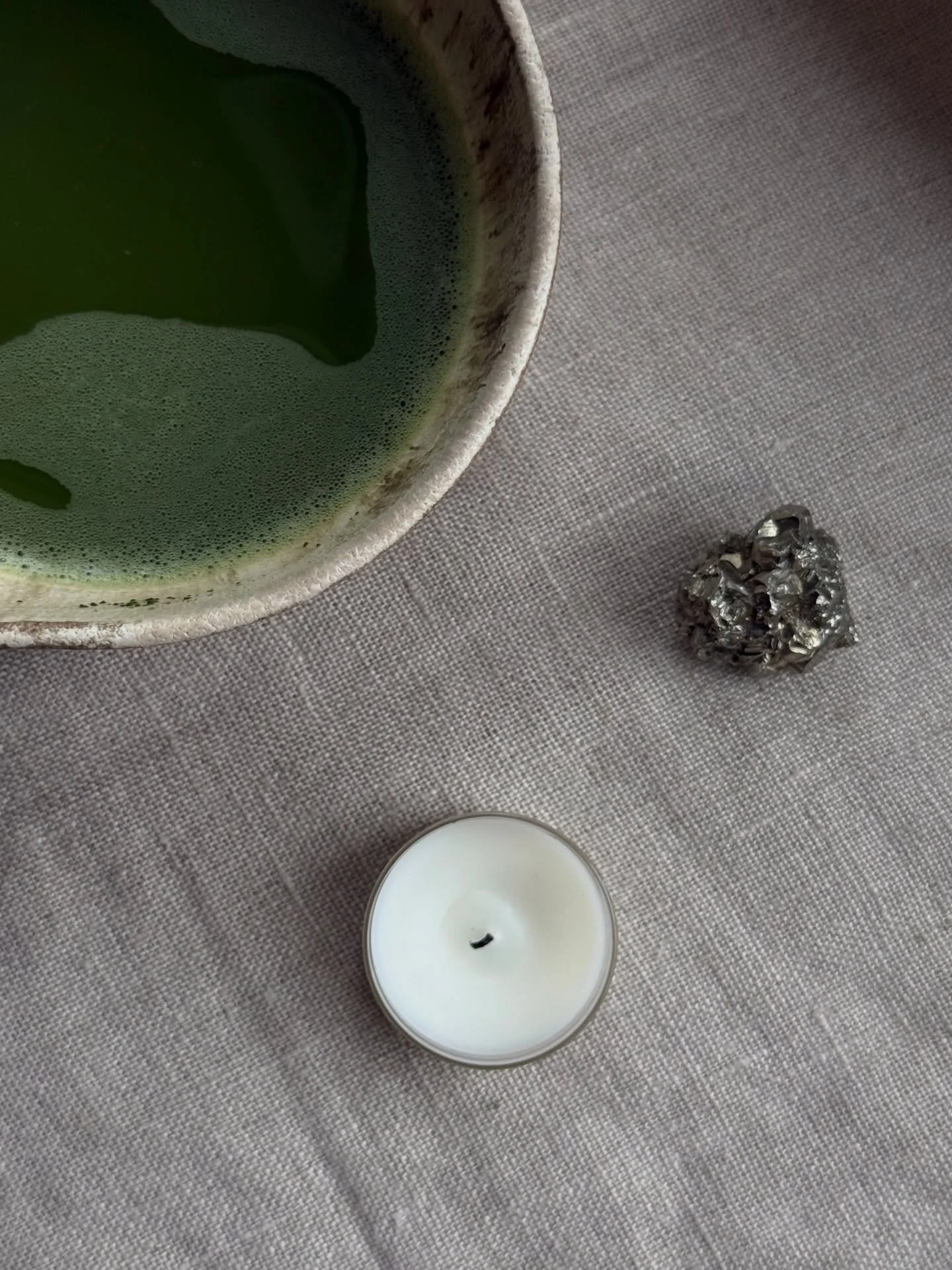 sunday reset ft. matcha, cat, crystal and @pura.cacao 

(cacao gifted)