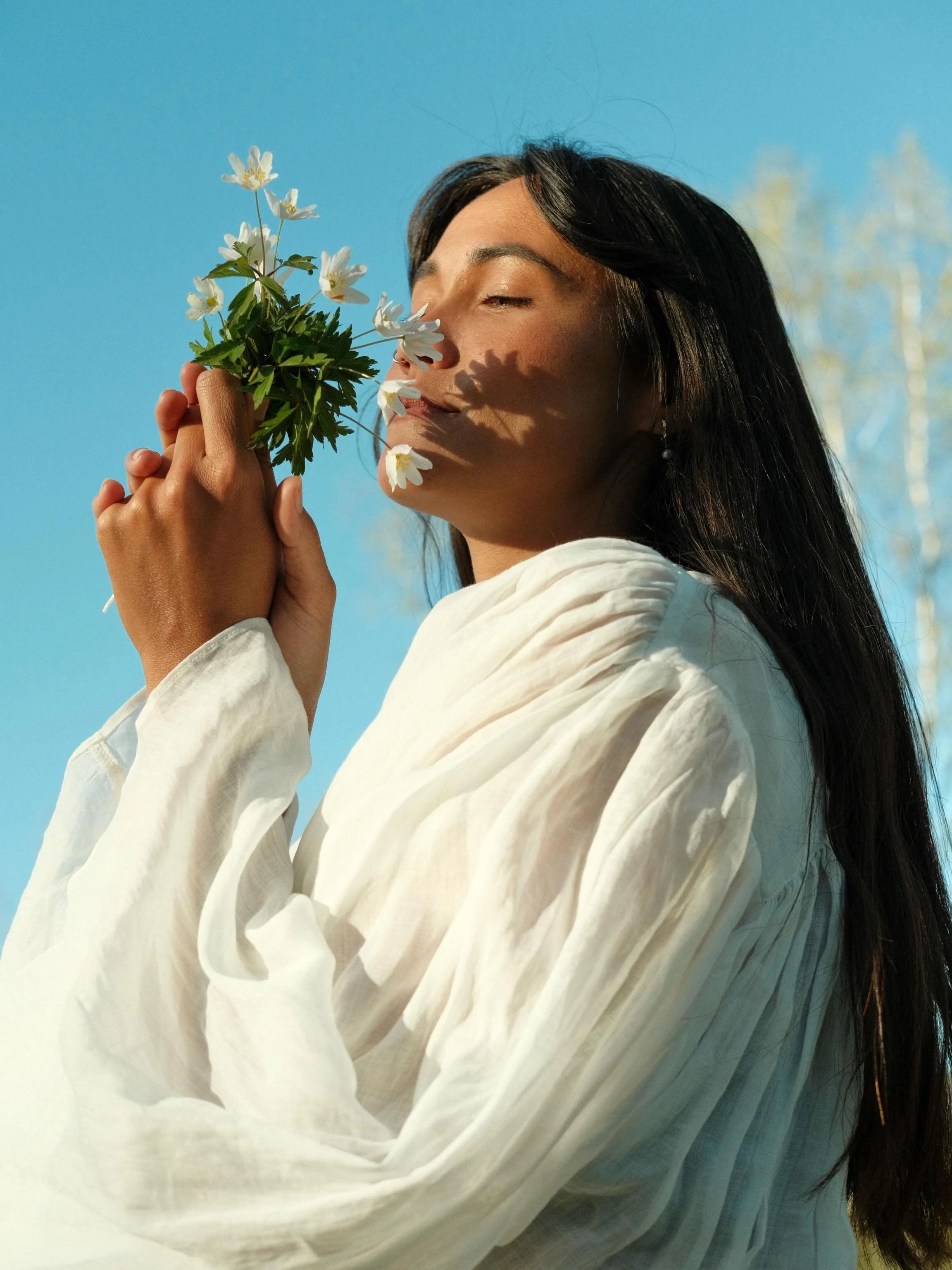 Join me tomorrow for Soul &amp; Cacao Circle in the theme of BLOOM🌷

3 hours of landing, breathing, reflection, cacao, ceremony, mindfulness, sound, healing and connection. 

Sunday 3rd of May, 13:00-16:00 at @terraoslo 🤍

Join through DM or link i