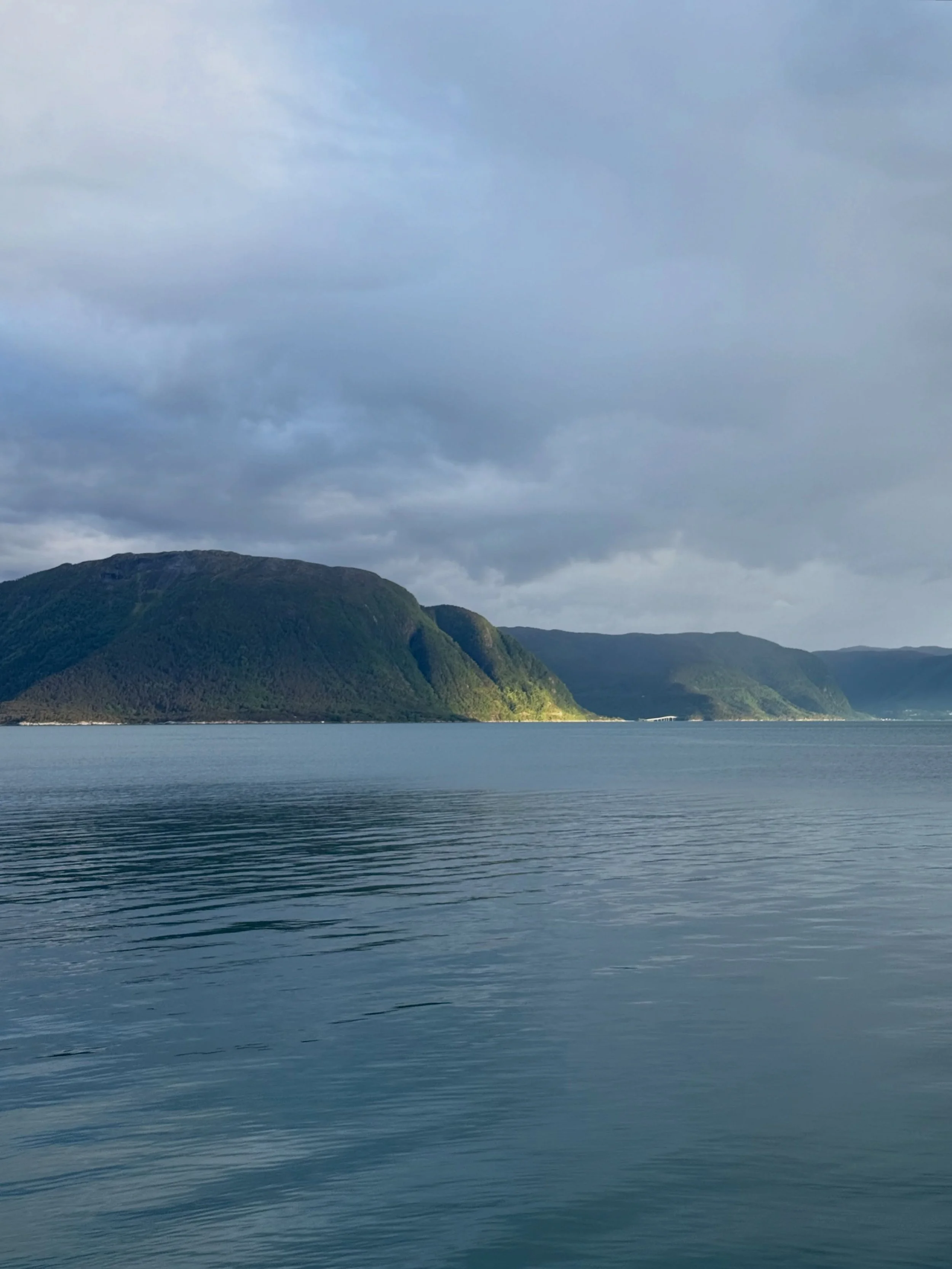 Shamanic work in the Norwegian fjords⛰️

I love how my path never gets boring. It can be hard, but never ever will I say that it&rsquo;s boring. 

I&rsquo;ve been in the west of Norway this week, doing shamanic work and training. Long days, intense c