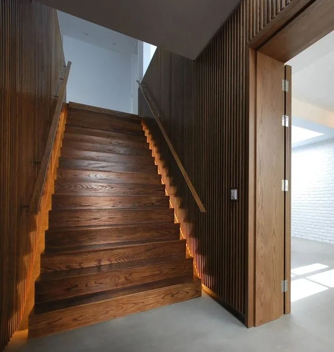 Beautifully lit Staircase Lighting