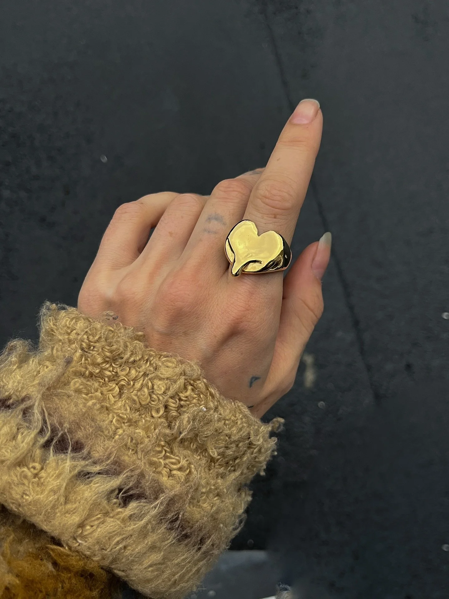 ★ GOLD UPDATE ★

I&rsquo;m stopping gold vermeil orders due to the increase in the price of gold and will ONLY be accepting solid gold requests so start saving!!

Any gold vermeil order placed before this are not affected ♡♡♡

I have a few remaining 