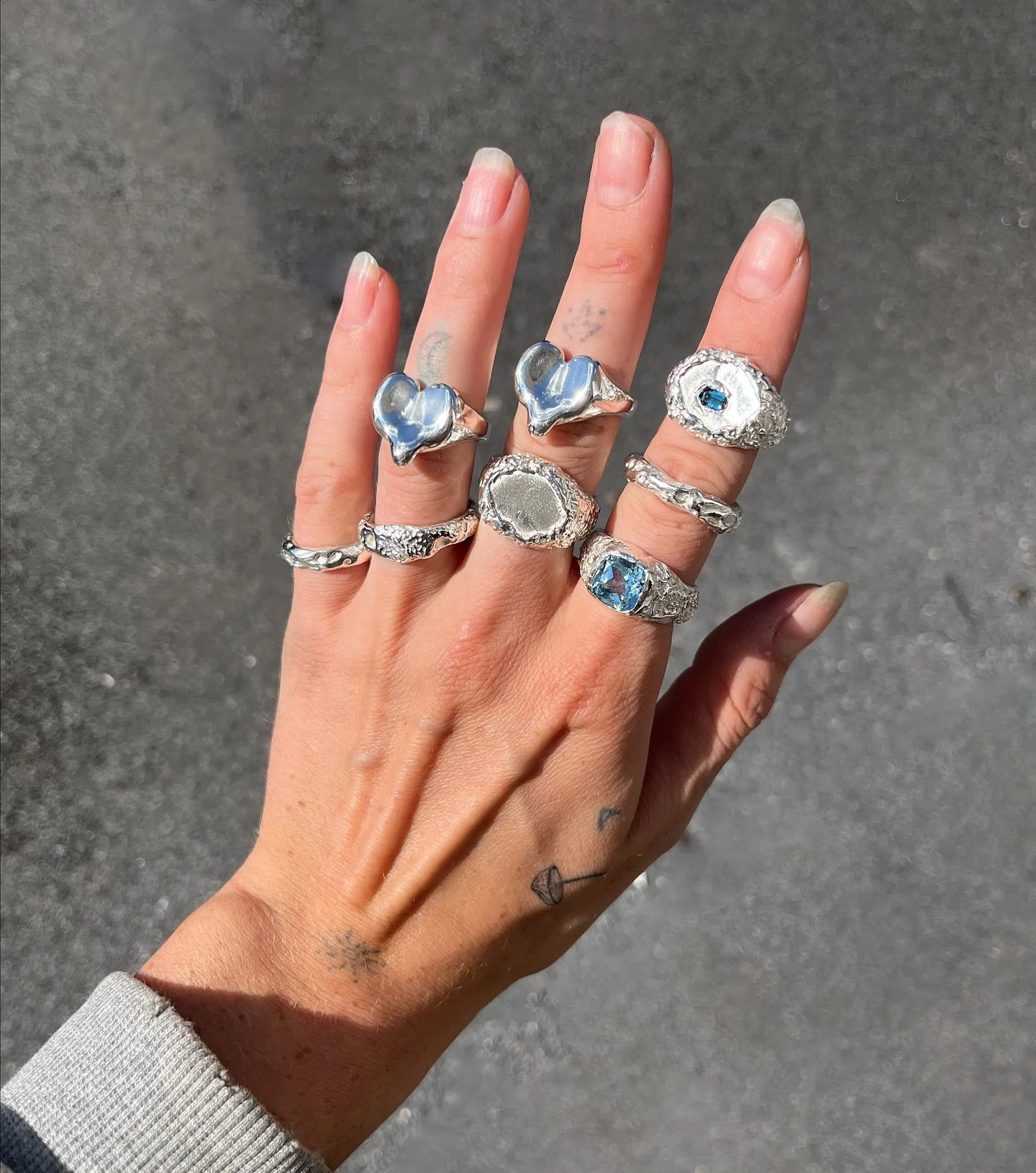 Sunny silver blues 🪼

100% recycled metals 

NEXT POP UP: 13th Sep (see pinned post for details)🖤