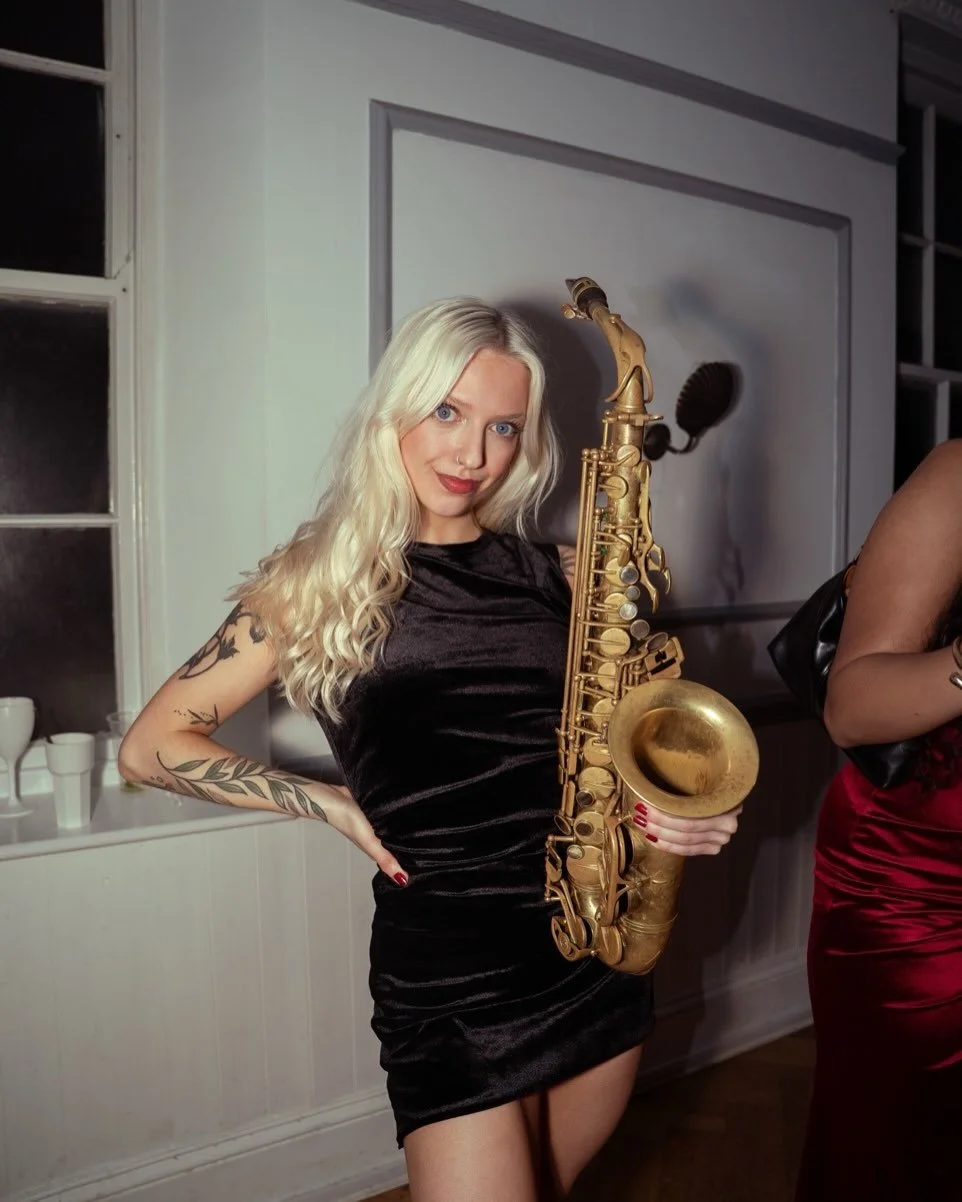 recents from the last @honeytrvp_x 🧡

-
-
-

#djsax #djlive #partysax #ibizasax #weddingsax