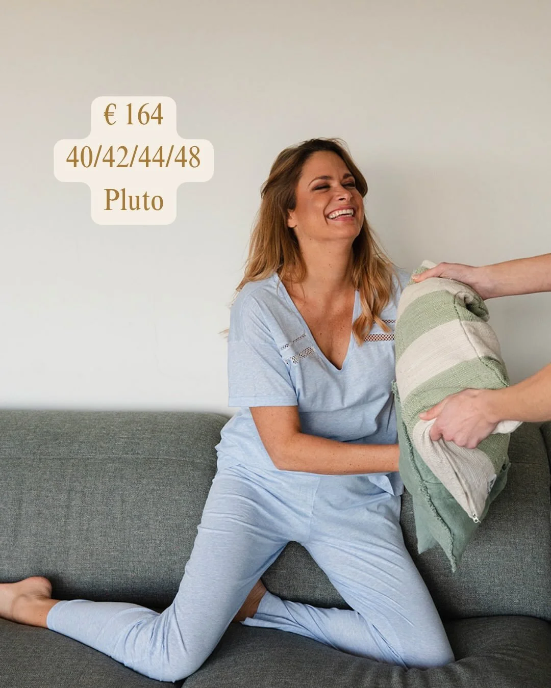 Ben jij nog op zoek naar een pyjama voor op vakantie of een andere gelegenheid?

Snel zijn is de boodschap, want het zijn de laatste beschikbare exemplaren! 🏃&zwj;♀️

Een favoriet gevonden? Stuur een berichtje om je stuk te reserveren 💬