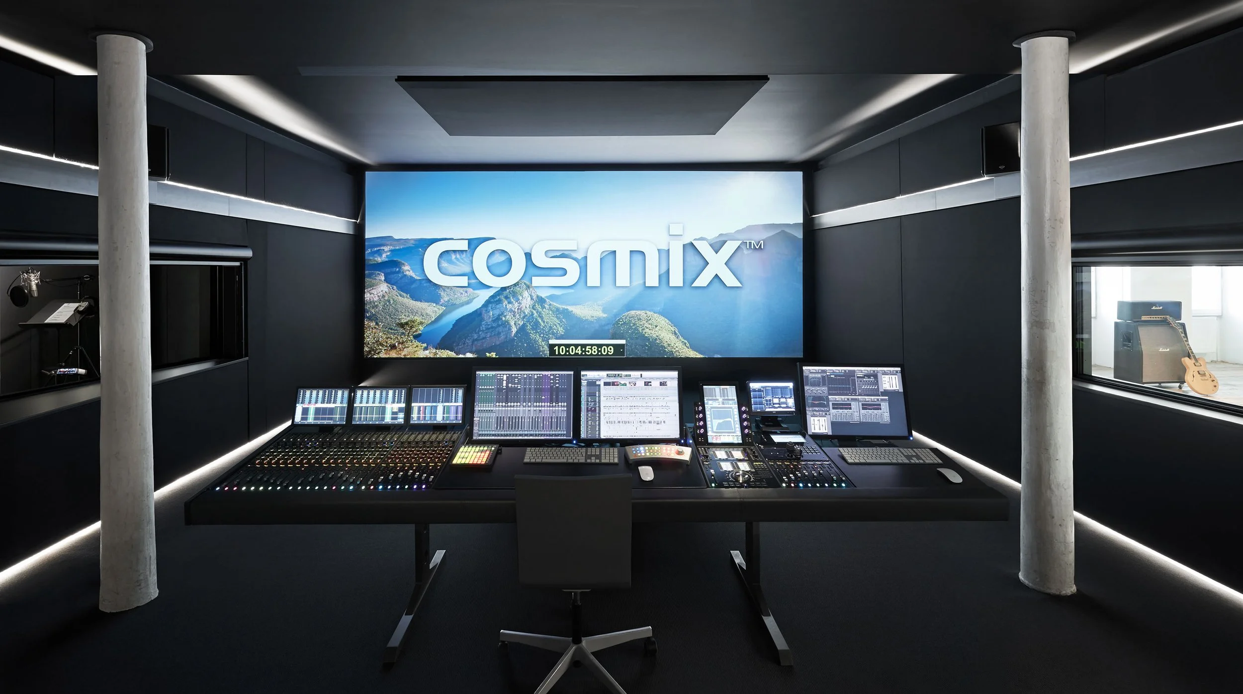 COSMIX_MIXINGSTAGE_E_2_2015_sm.jpg