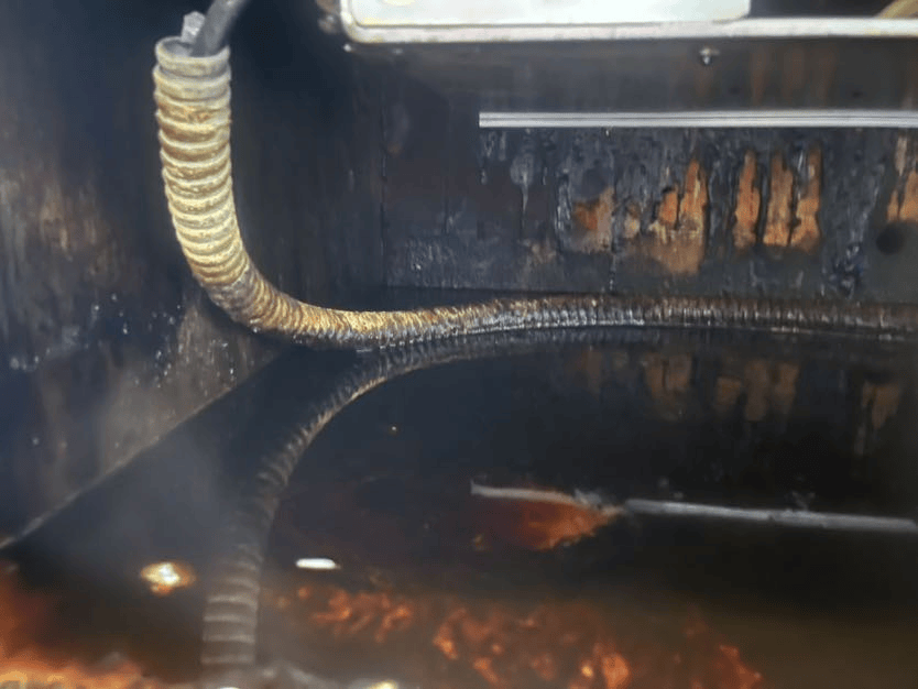 BEFORE - RESTAURANT UNDER GRIDDLE