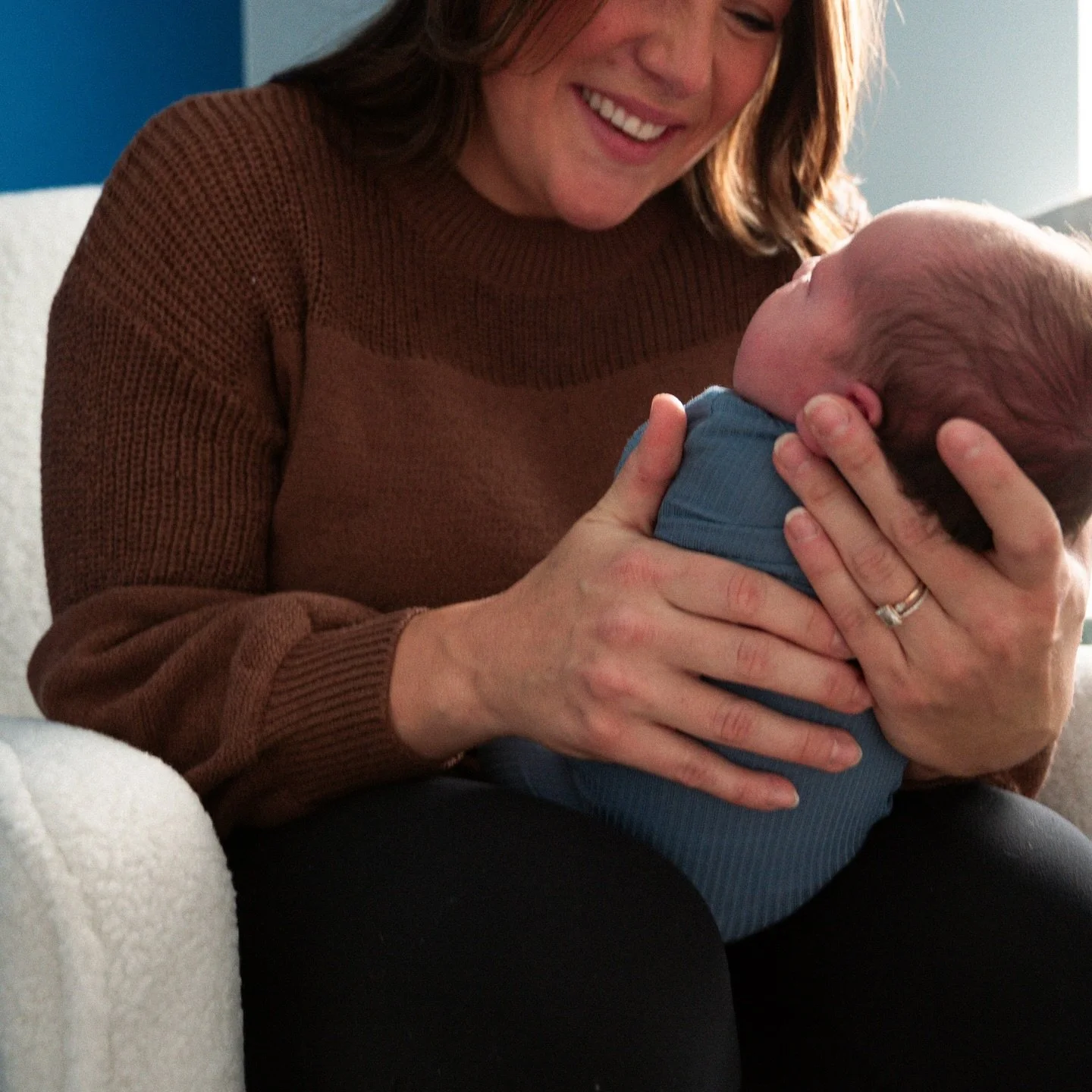 sometimes you get to photograph a family you care about.

and sometimes you get to watch someone finally land in the life they deserve.

a new baby. 
a proud big brother. 
and a whole lot of love in one beautiful house.

these were really special mom