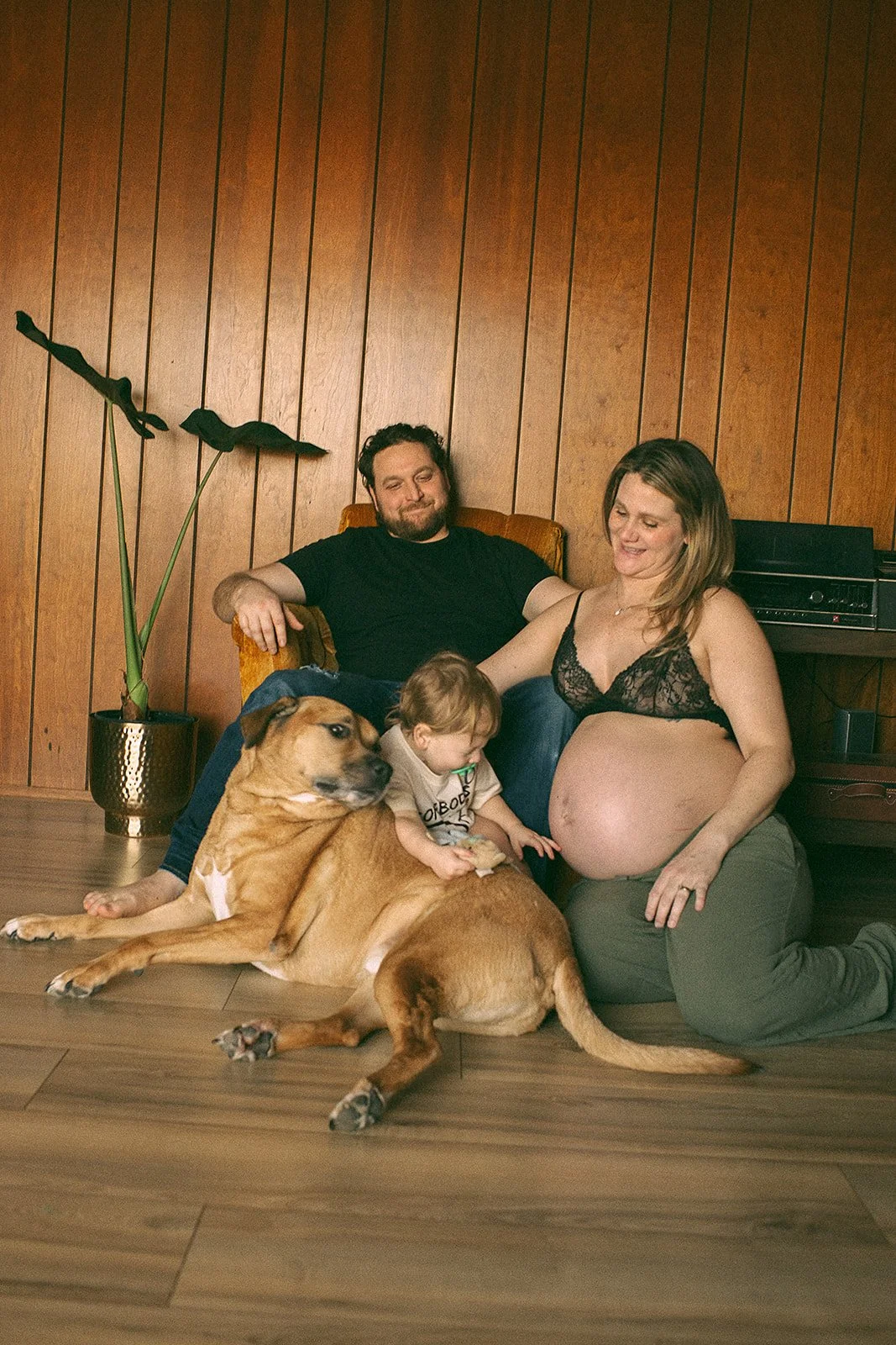documentary-family-maternity-session-marshall-mihelsea_Marshall_photography_Maternity_family_marshall_MIDSdocumentary-family-maternity-session-marshall-mi6102.jpg