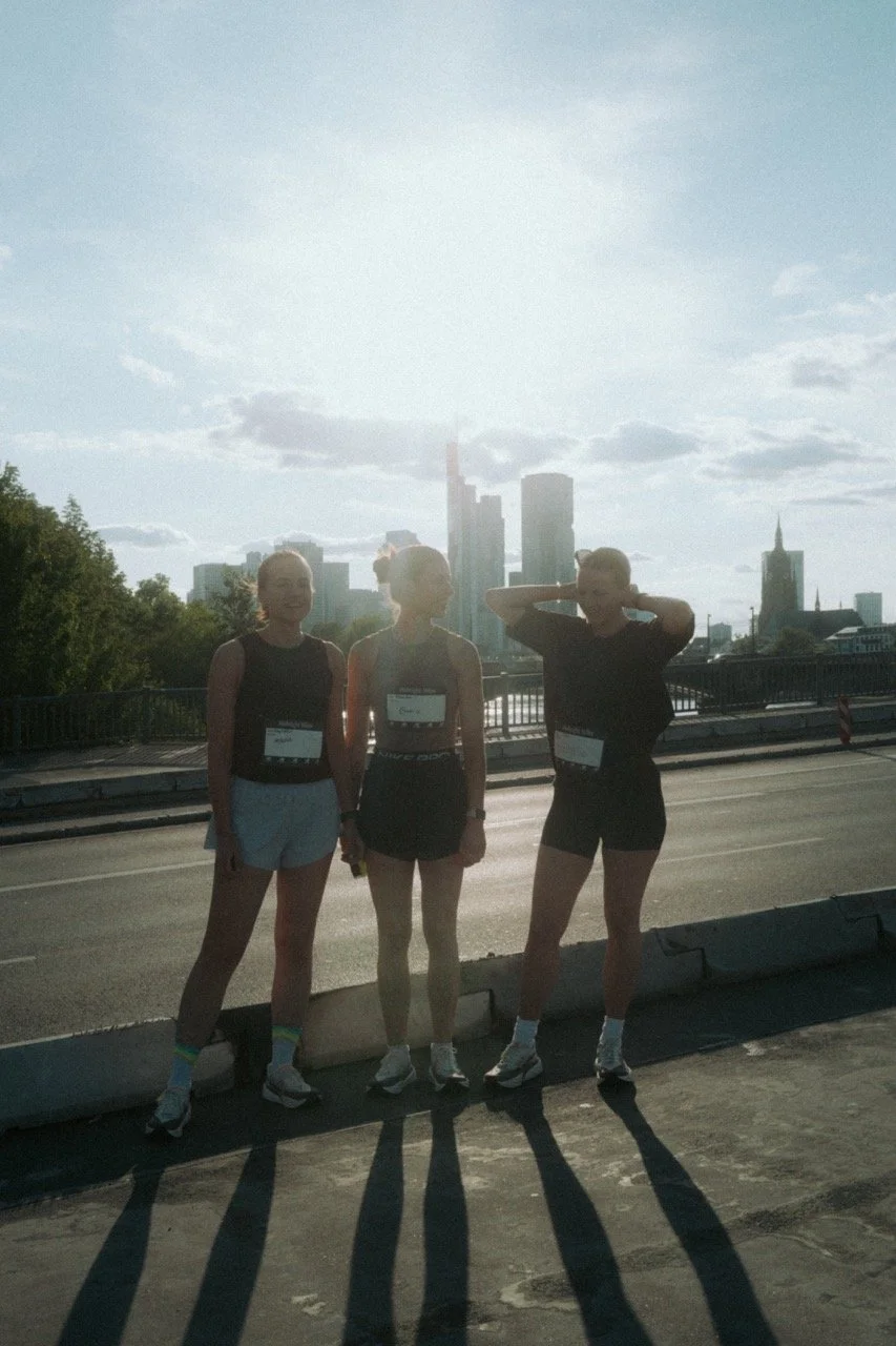 Groß (Midnightmiles_Frankfurt_by @paulinjnz00078).jpeg