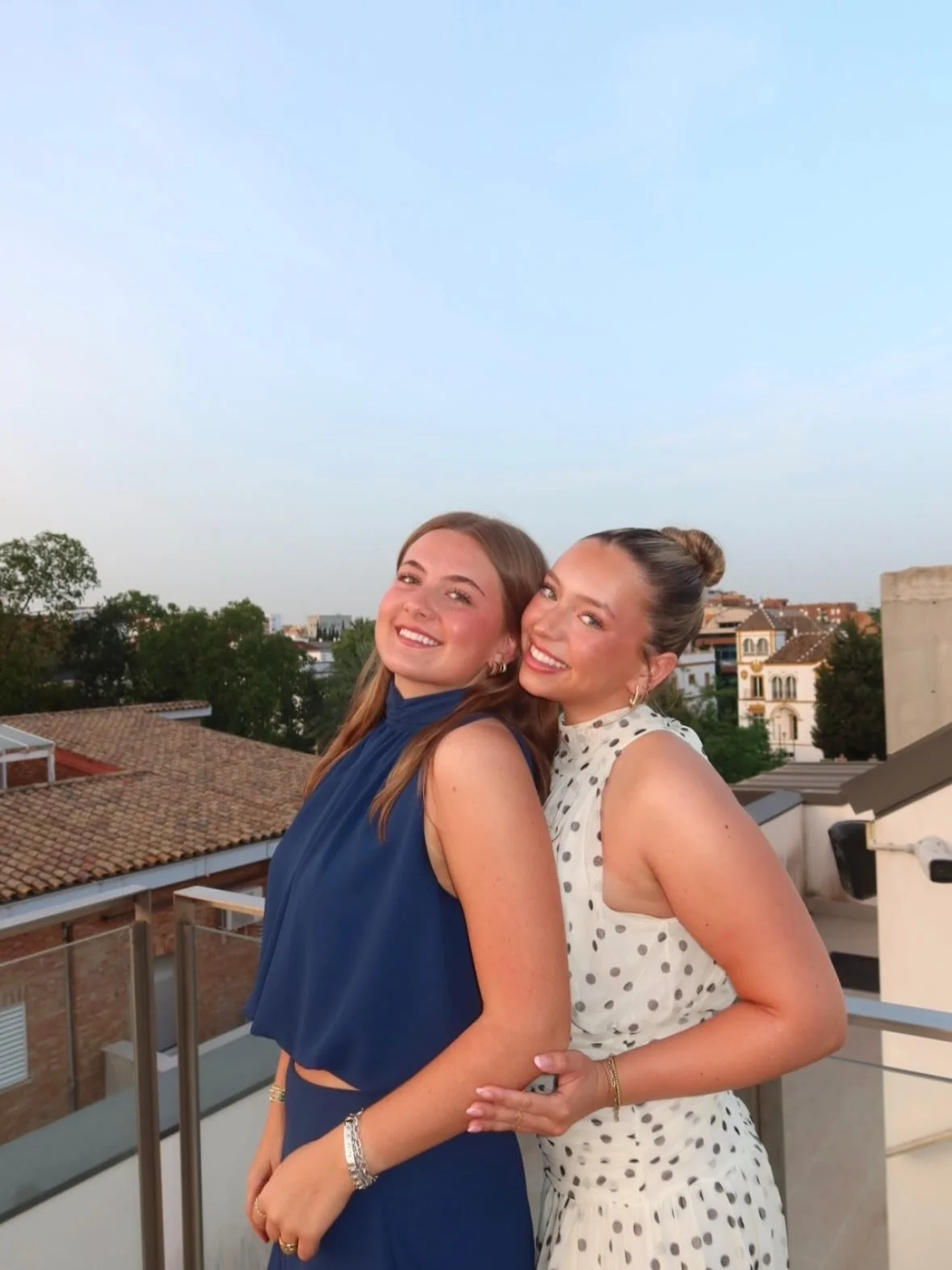 Meanwhile abroad with MC &rsquo;25 members @lenoradevoe &amp; @sophieiberger 🗺️🌟🤍&hellip;

Swipe to see their highlights from the past quarter that they have spent studying abroad in Seville, Spain through the Cal Poly First Year GO Program!📖

#g