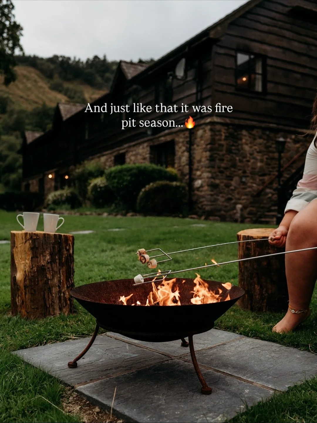 Add our fire pit package onto your stay for the ultimate cosy experience 🔥🍂

Our Fire Pit Package Includes:
* Firelighters
* Kindling
* Logs
* Marshmallows
* Toasting forks

&pound;15 - DM to add to your stay!

#cosyseason #autumn #firepit #wales #