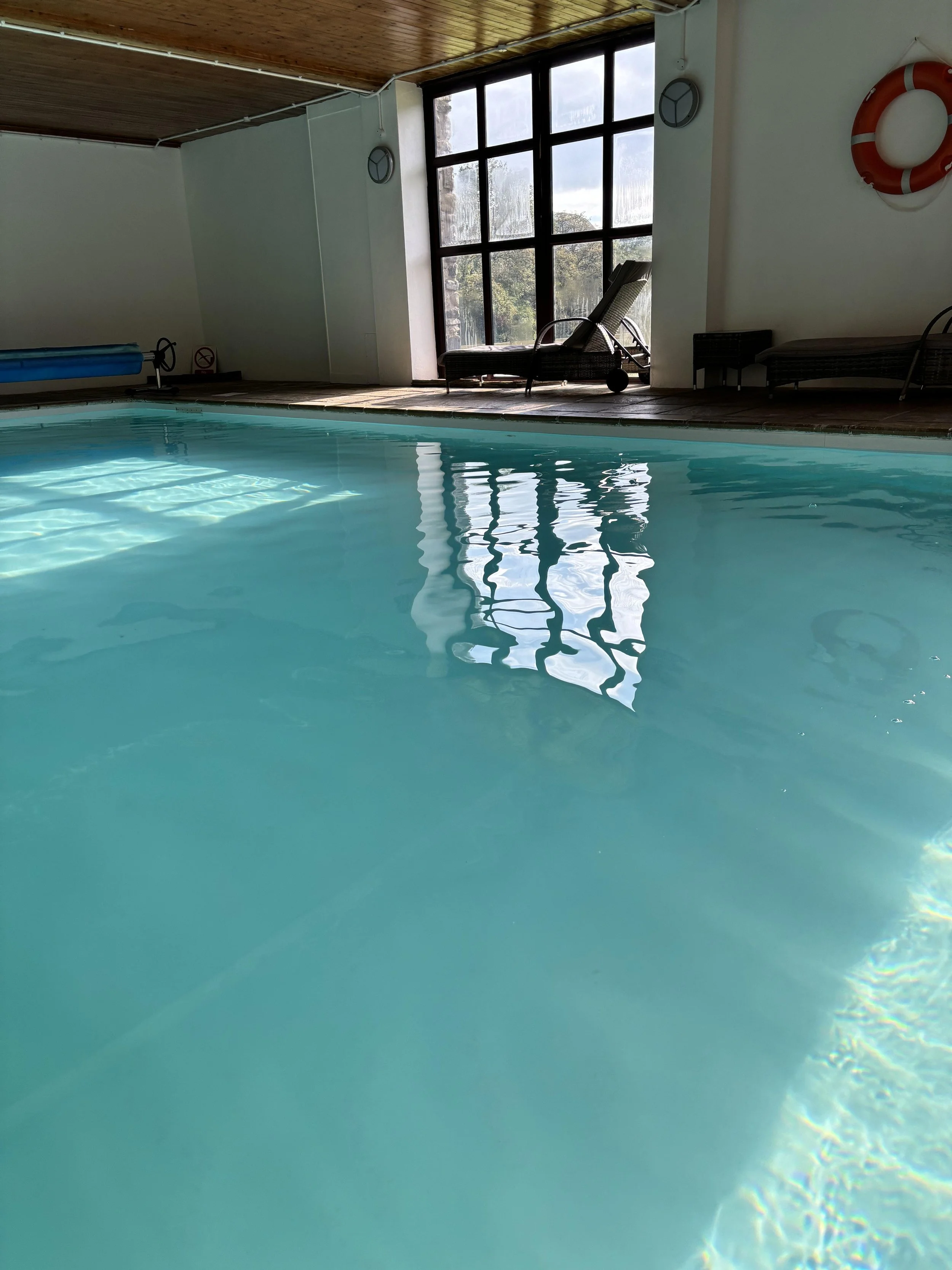 Swimming pool, Swimming pool hire, swimming pool 1 hour hire.