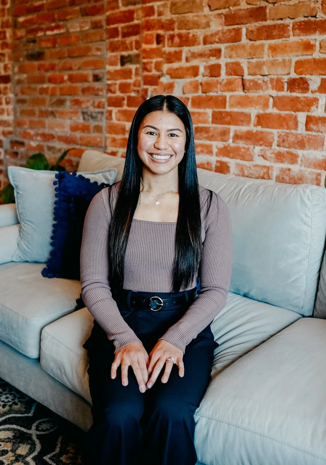 Headshot of Mary Ann T, therapist intern at Walls Counseling