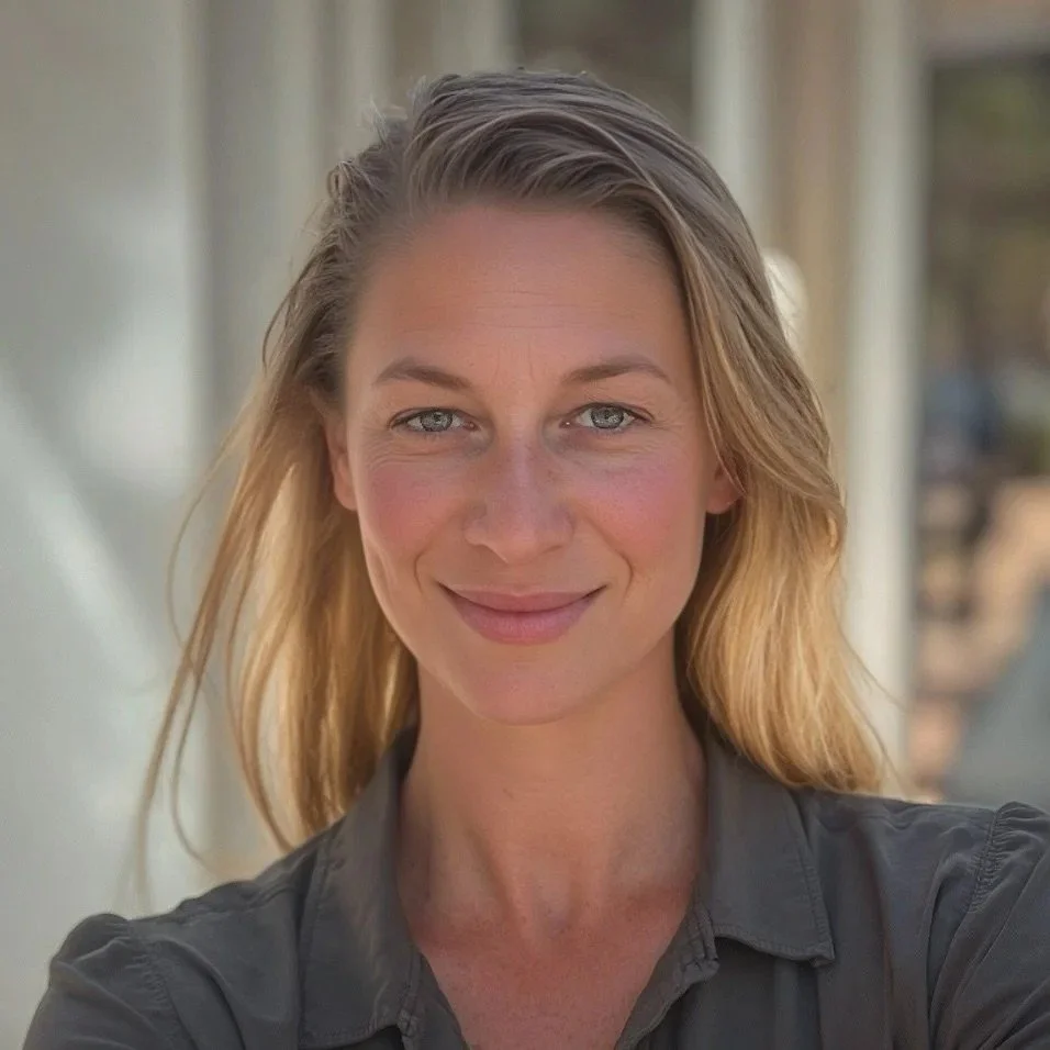 Headshot of Sarah M., MA, MFTC, EMDR-t, CAMS-t, therapist at Walls Counseling