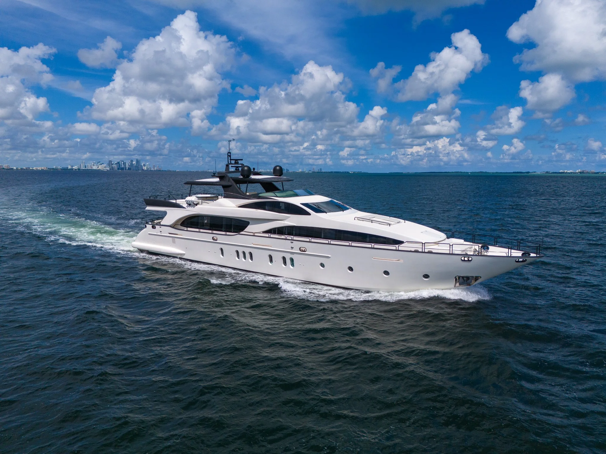 130′ Azimut
