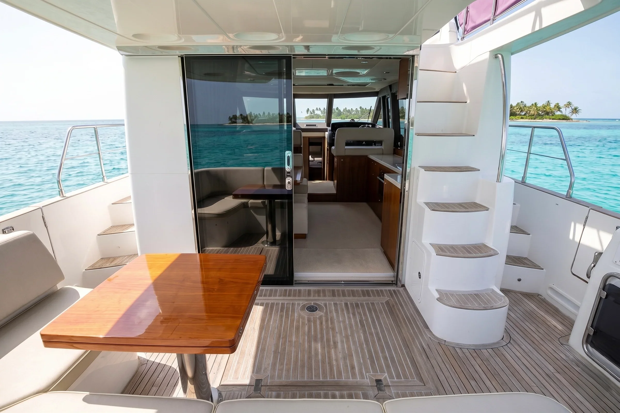 43ft_Azimut_Magellano_Photo_4.webp