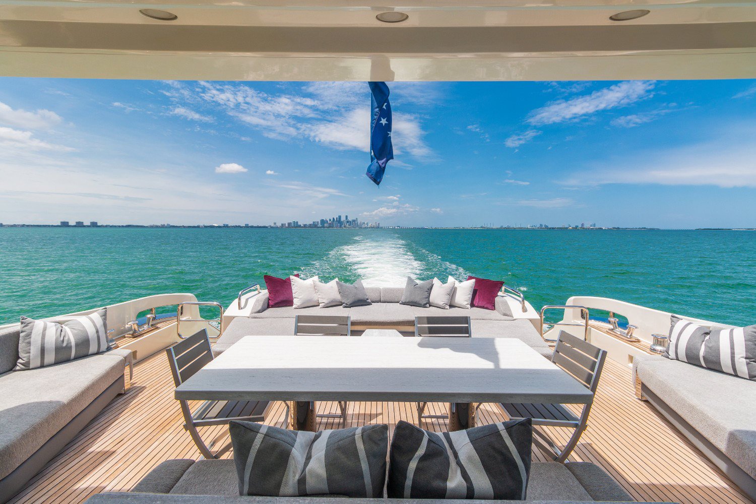 103s-azimut-scarlet-36.jpg
