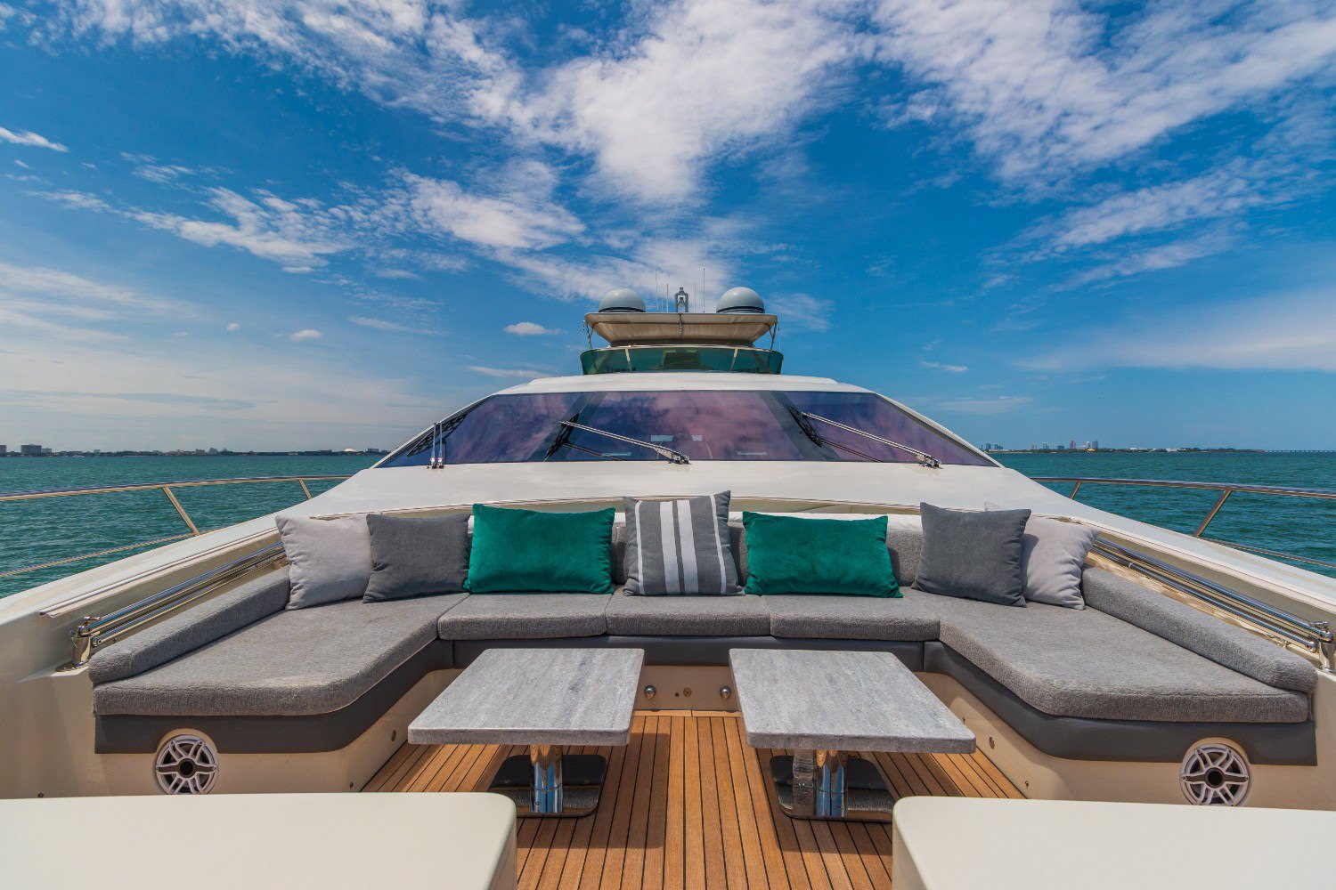 103s-azimut-scarlet-57.jpg