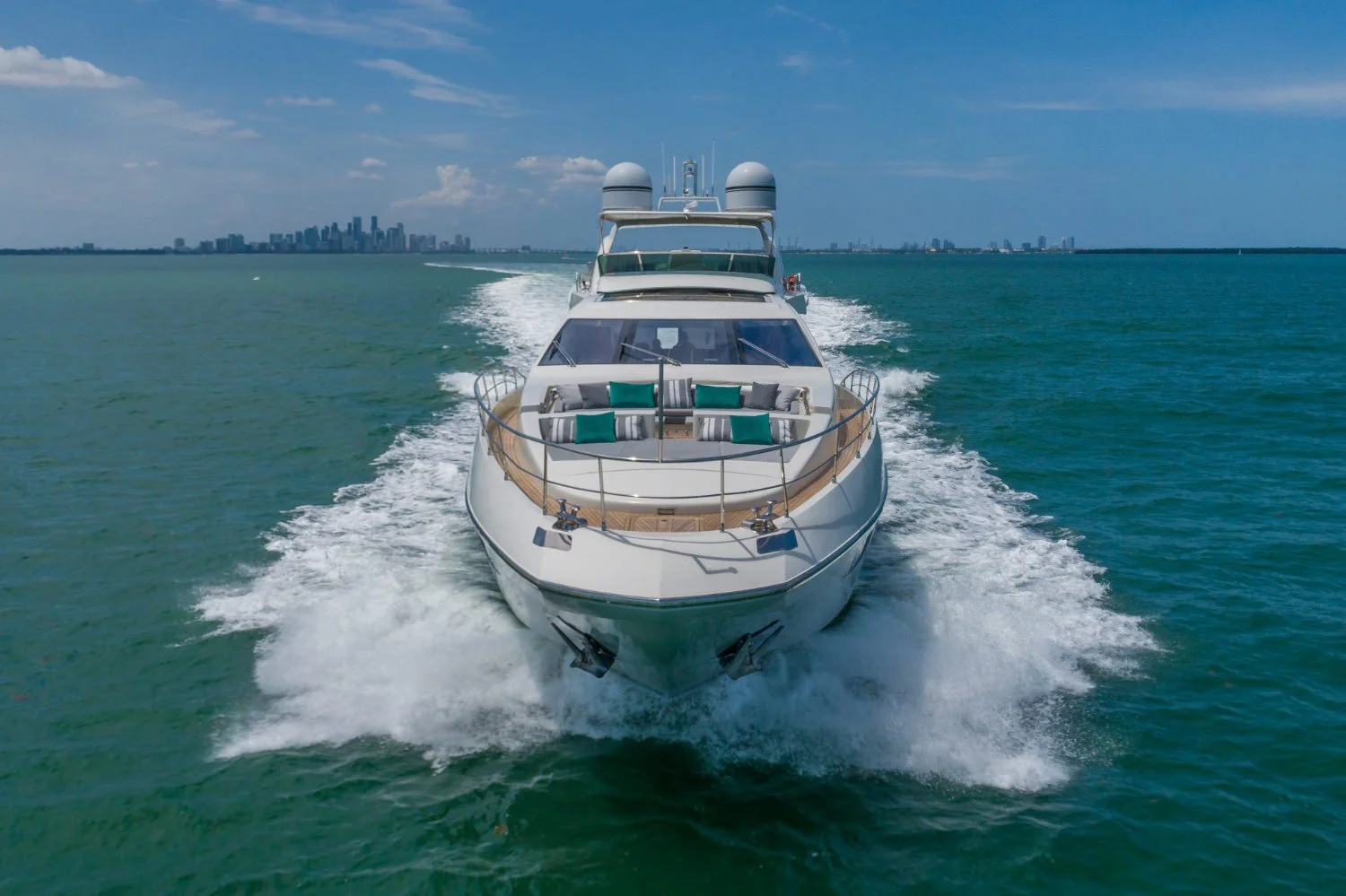 103s-azimut-scarlet-5.jpg