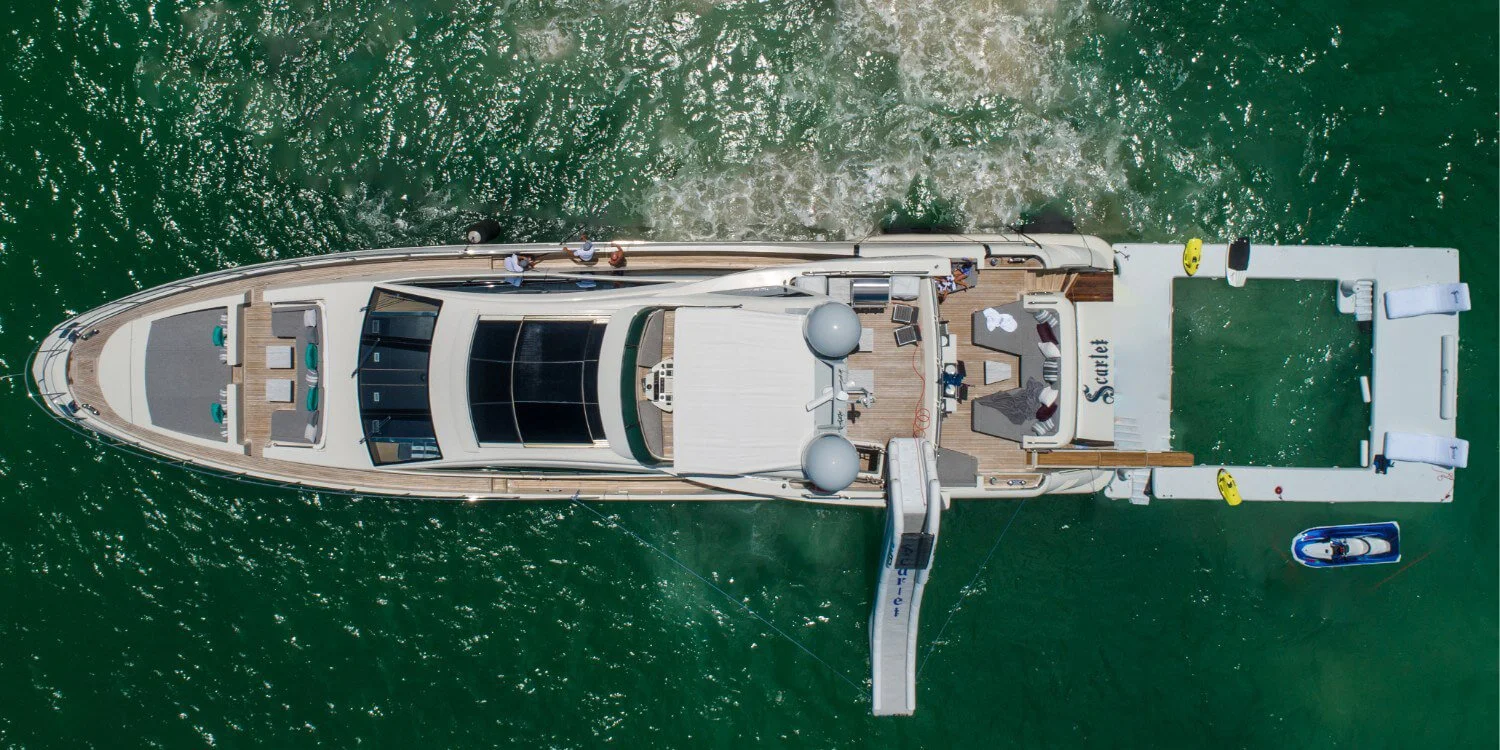 103s-azimut-scarlet-2.jpg