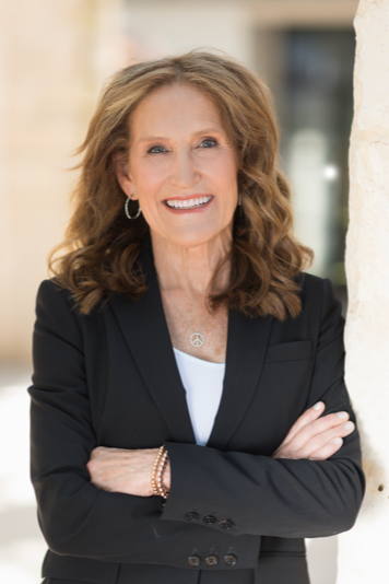 Beth Carter, Elite 25 Austin Luxury Real Estate Agent