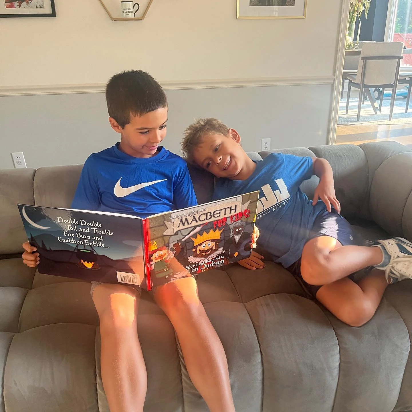 While Macbeth for Kids wasn&rsquo;t REALLY made for kids, there&rsquo;s nothing that says they can&rsquo;t enjoy it! As long as you don&rsquo;t mind a little regicide in your bedtime stories

#Macbeth #Shakespeare #WilliamShakespeare
#TheScottishPlay