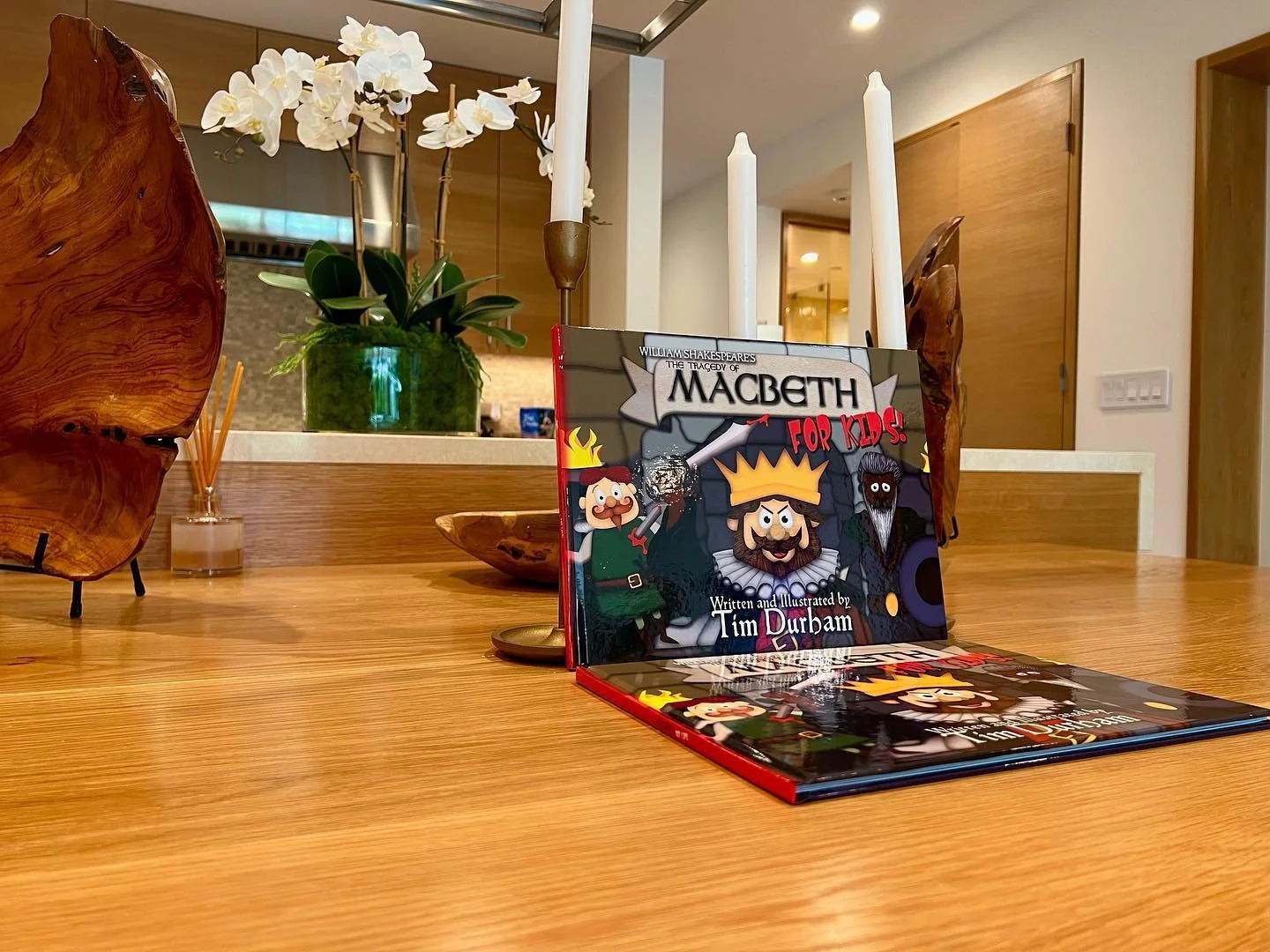 While this kid&rsquo;s book might not actually be for kids, it could be for interior decorators

#Macbeth #Shakespeare #WilliamShakespeare
#TheScottishPlay #TragedyofMacheth
#TheTragedyofMacbeth #shakespearequotes #shakespearememes #shakespeareandcom