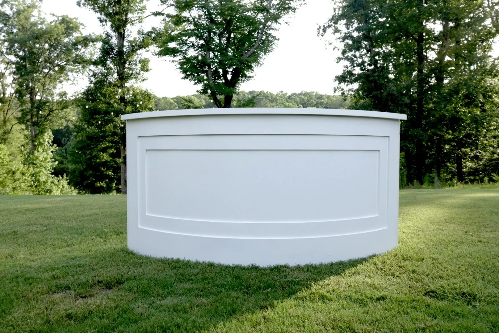 Single white quarter bar.