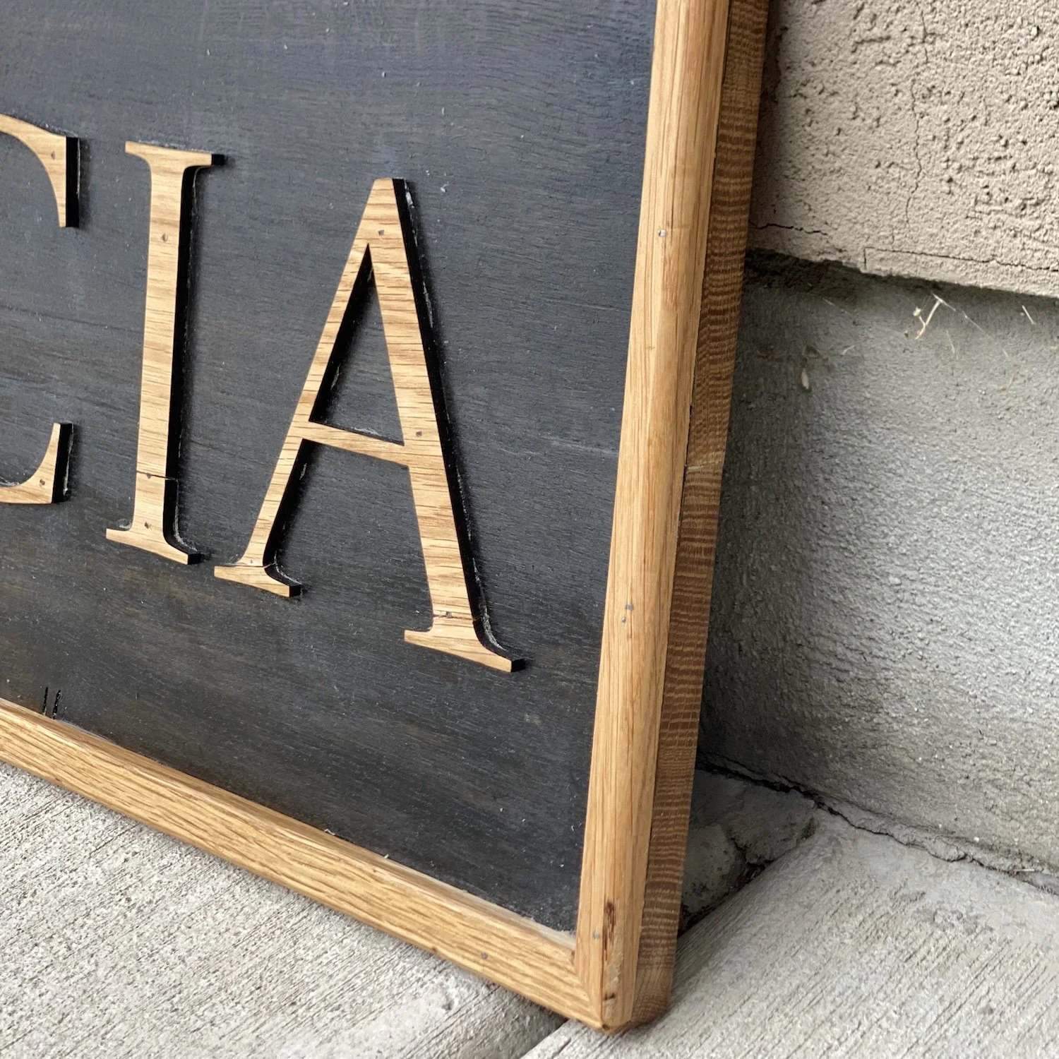 Personalzed Family Name Sign 6.jpeg