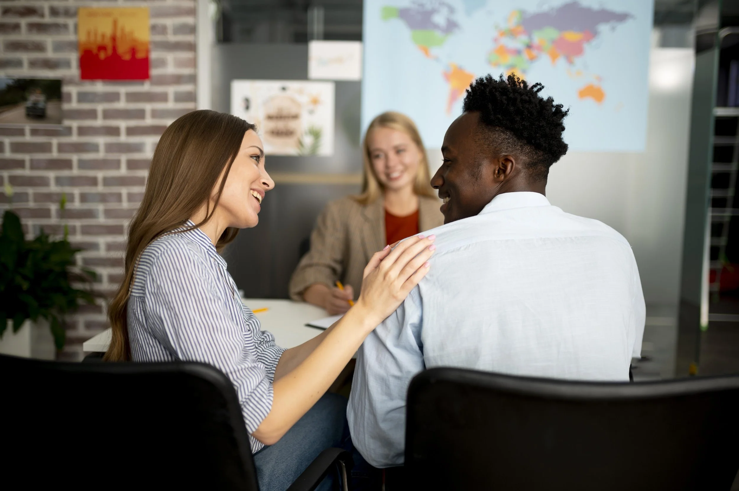 How Bilingual Leaders Reduce Workplace Conflict and Build Stronger Teams