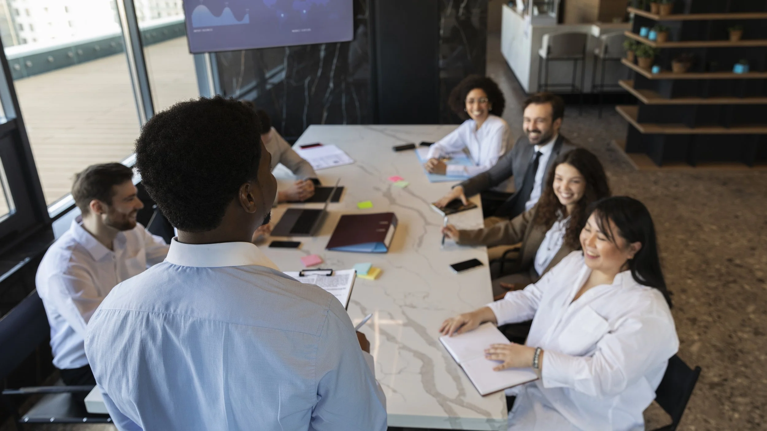 The 5-Minute Pre-Shift Meeting: Is Your Entire Team Actually Understanding It?