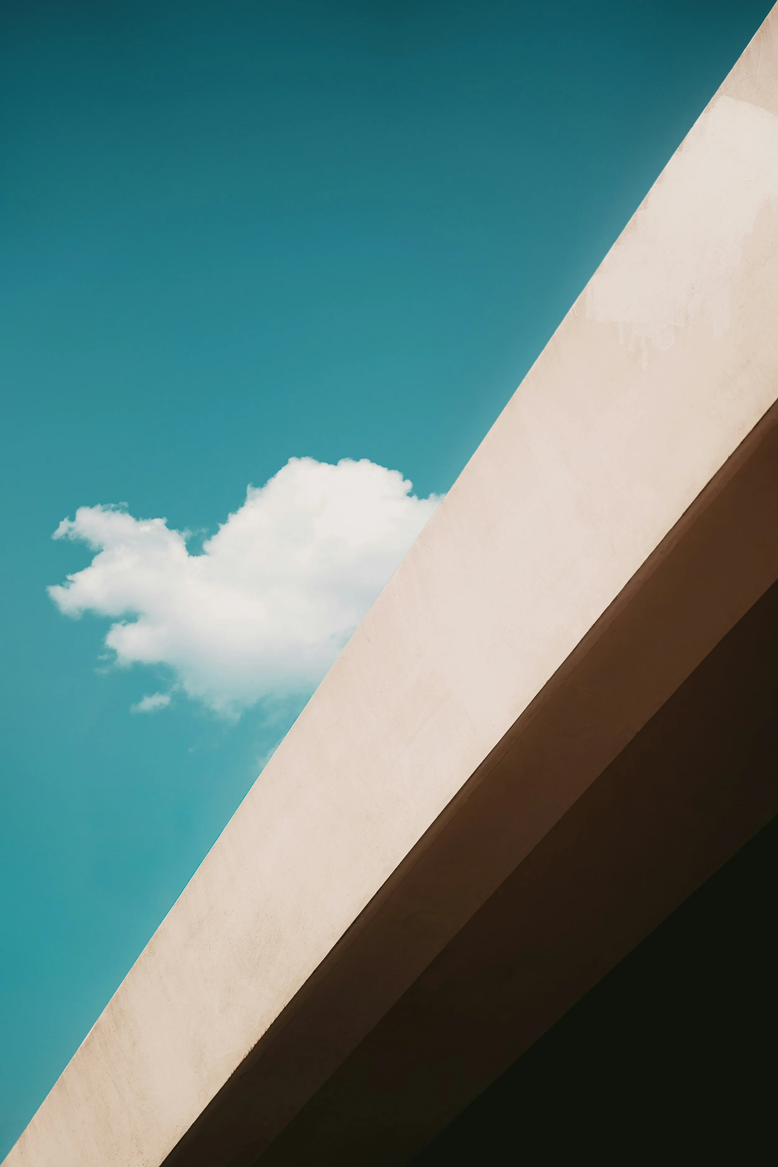 Broken Commitments as a Mirror