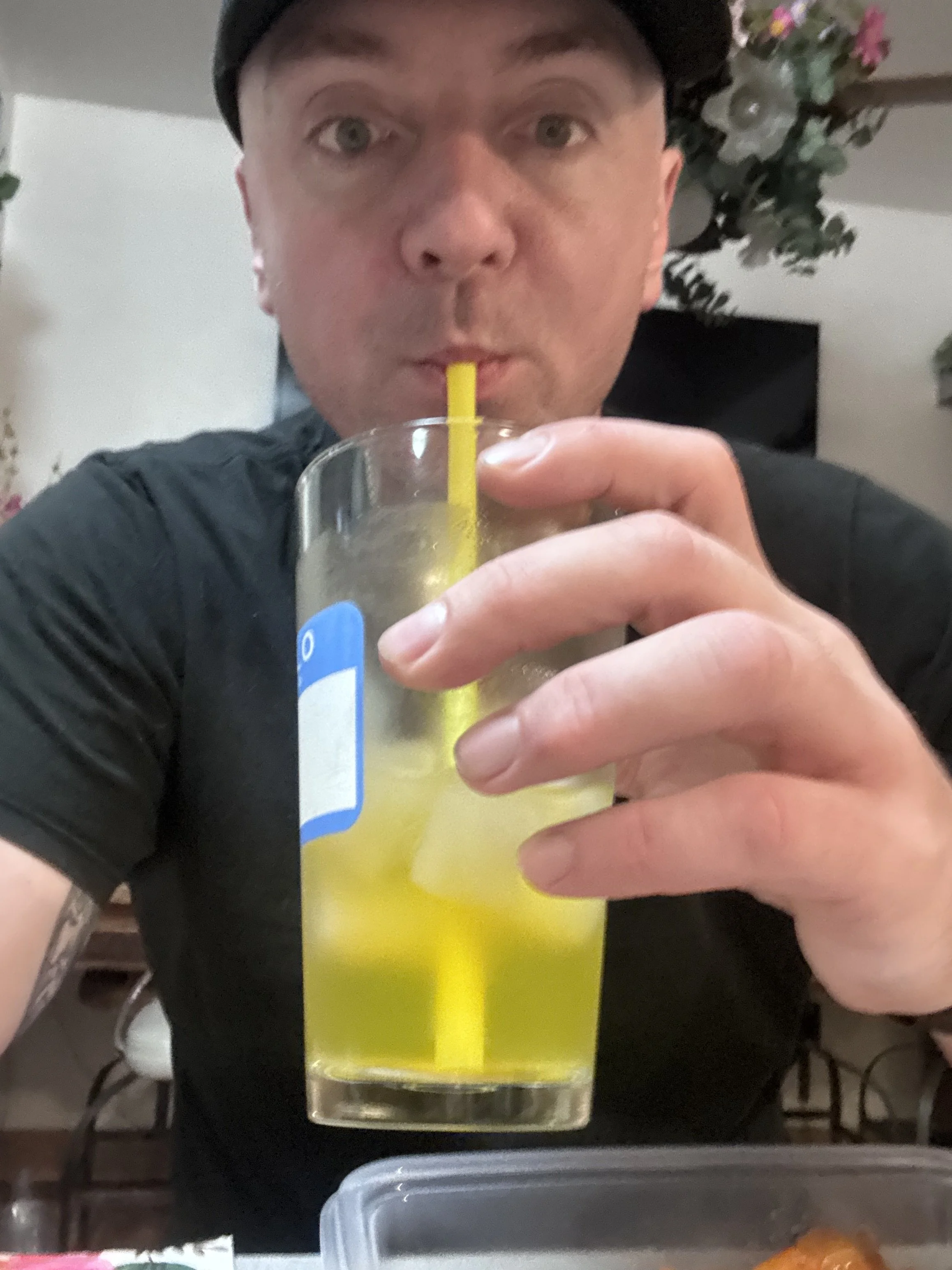 VDY Sea Moss Electrolytes Mango & Pineapple