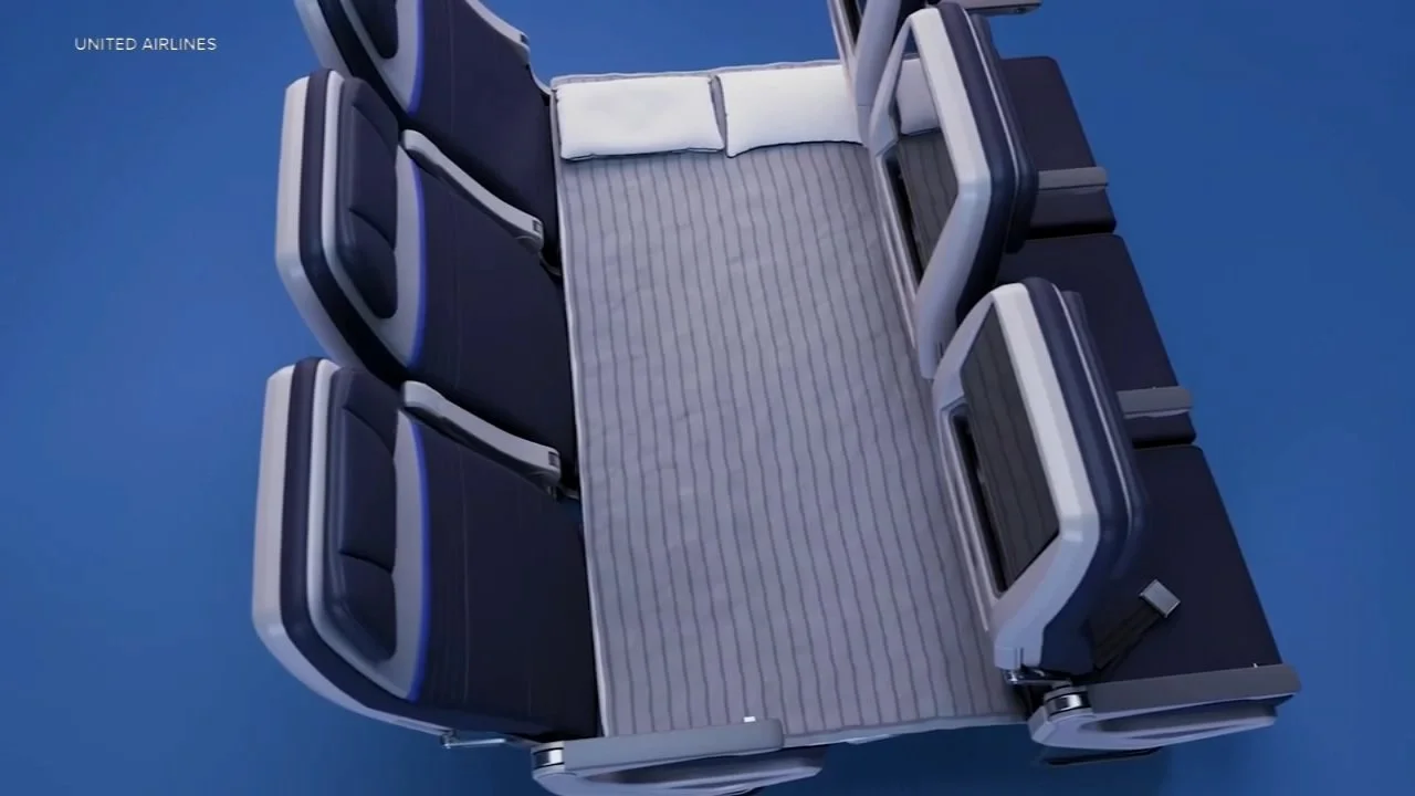 United’s “Relax Row” and the Illusion of Space: When Comfort Becomes ...