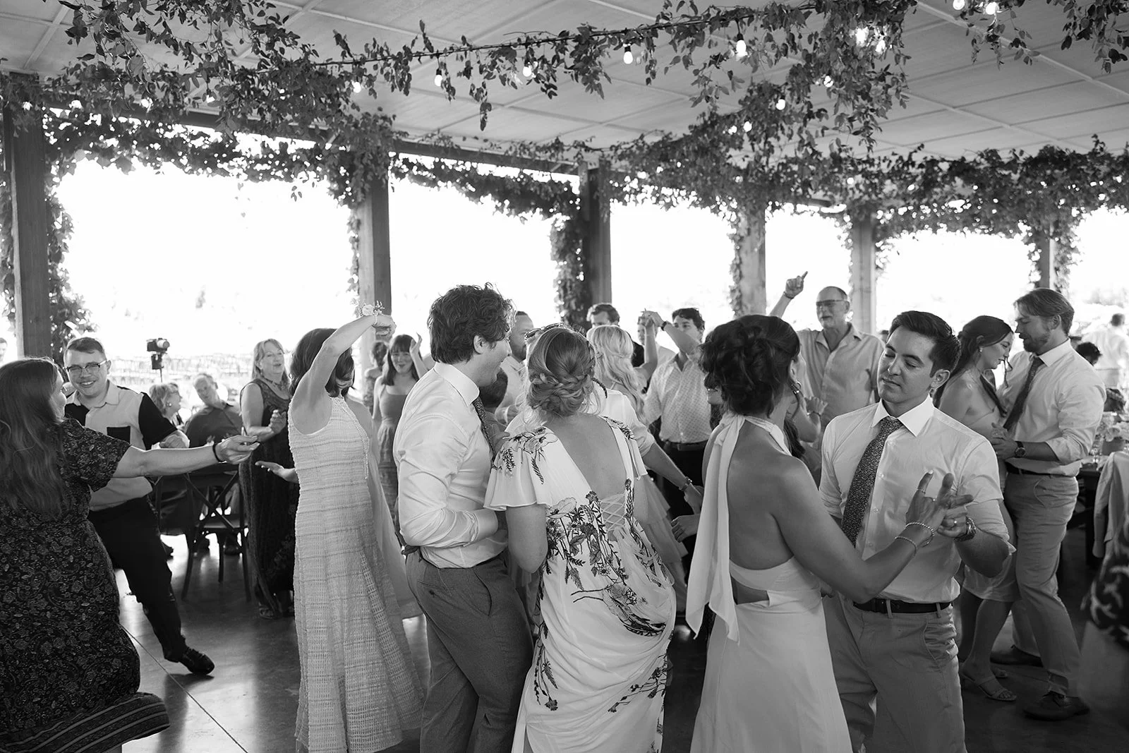the-orchards-hood-river-wedding-dance-floor-6.jpg