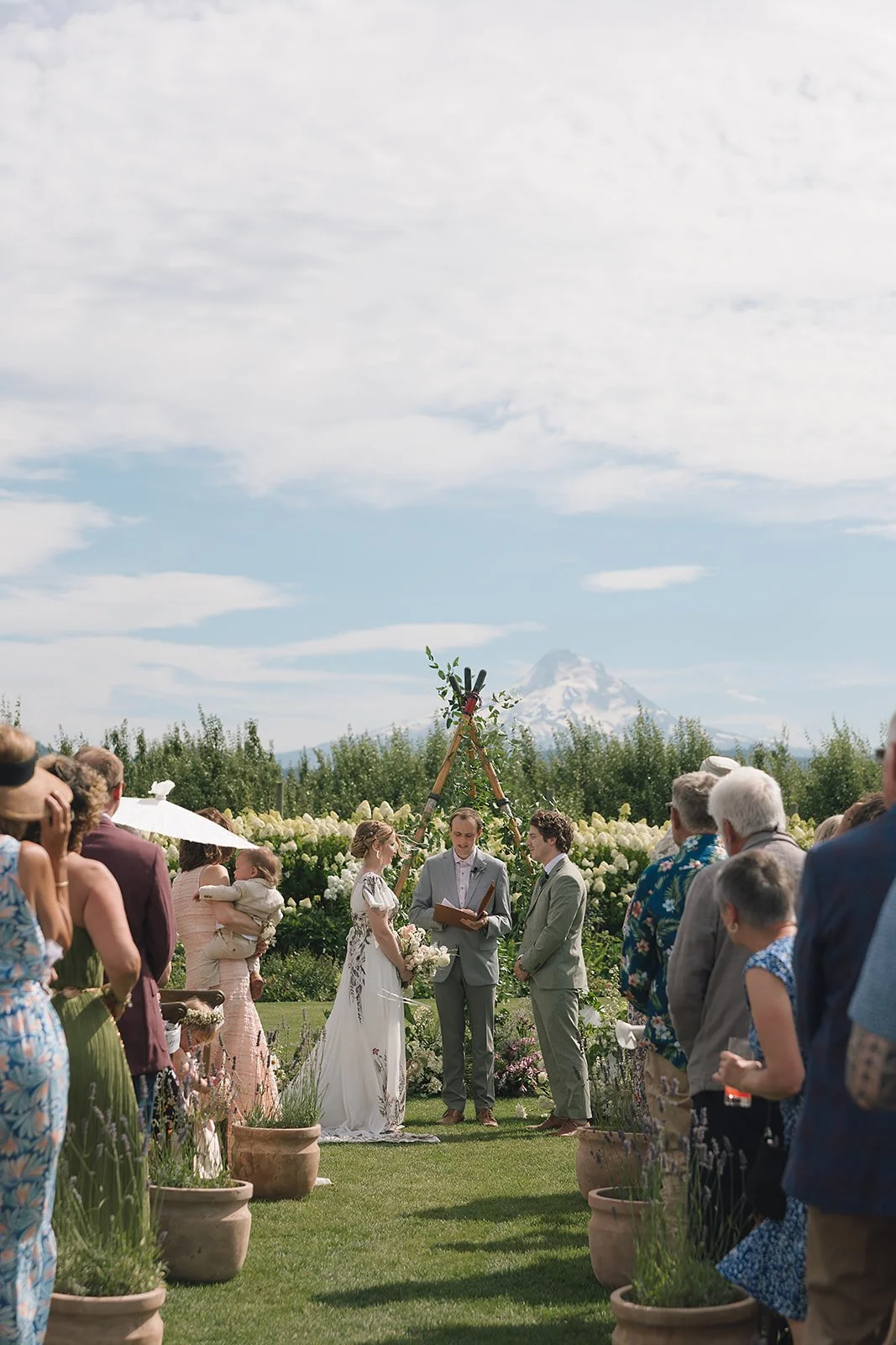 the-orchards-hood-river-wedding-ceremony-50.jpg