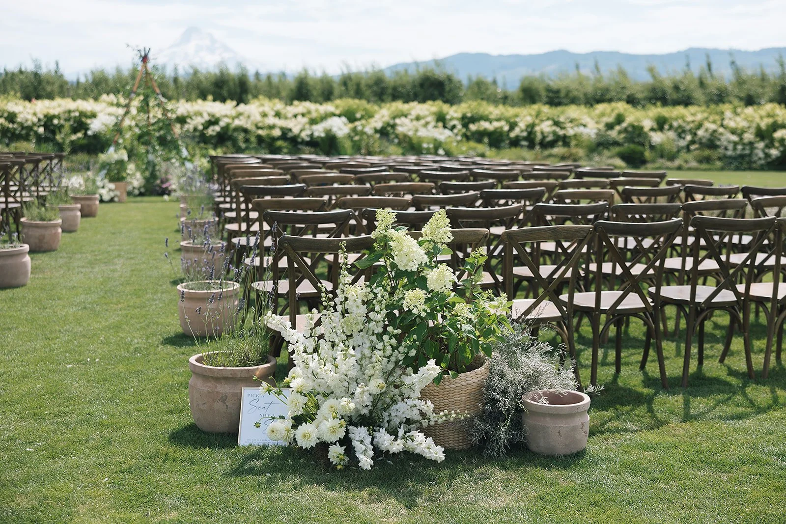 the-orchards-hood-river-wedding-photos-52.jpg