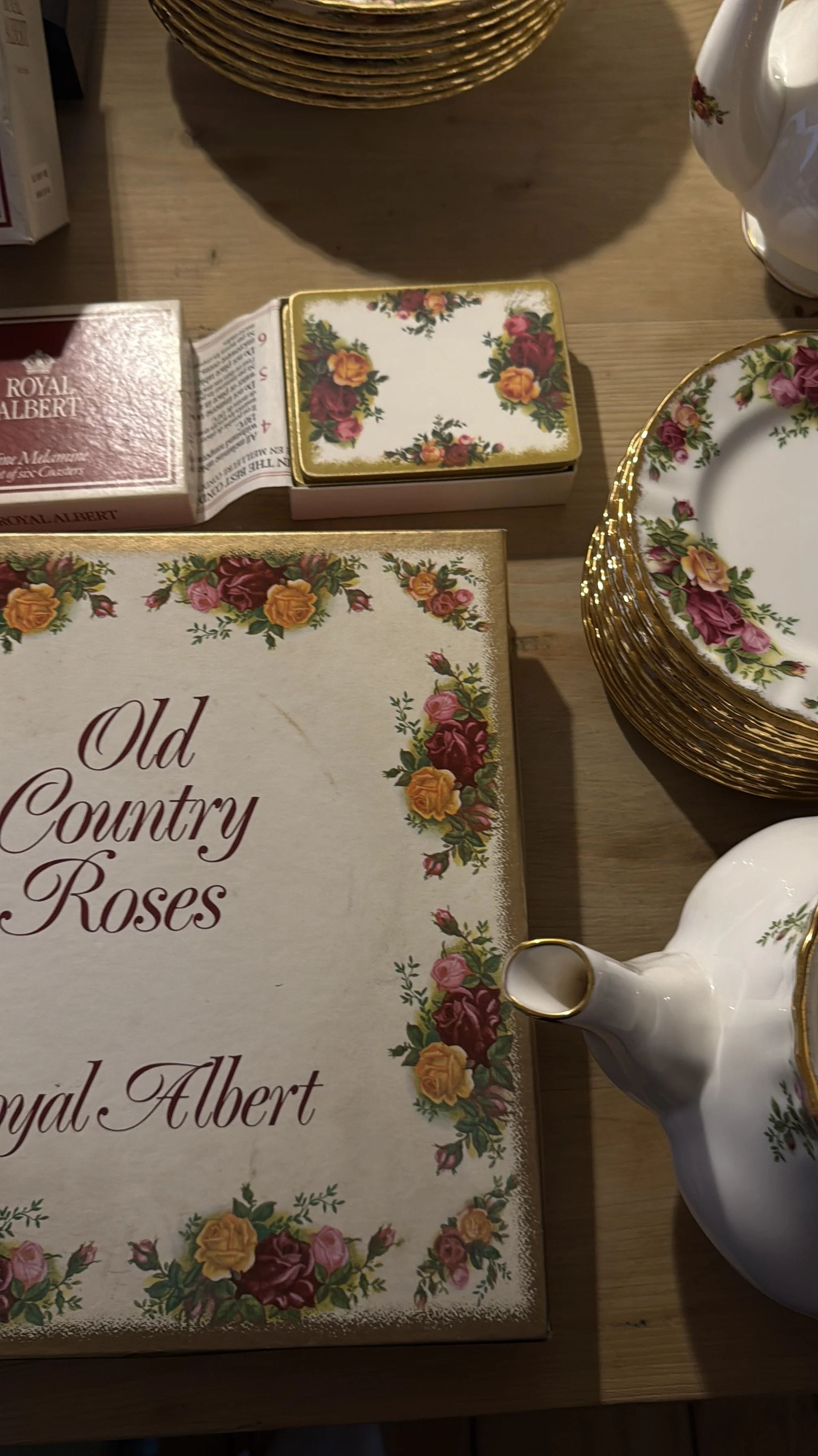 Royal Albert Old Country Roses